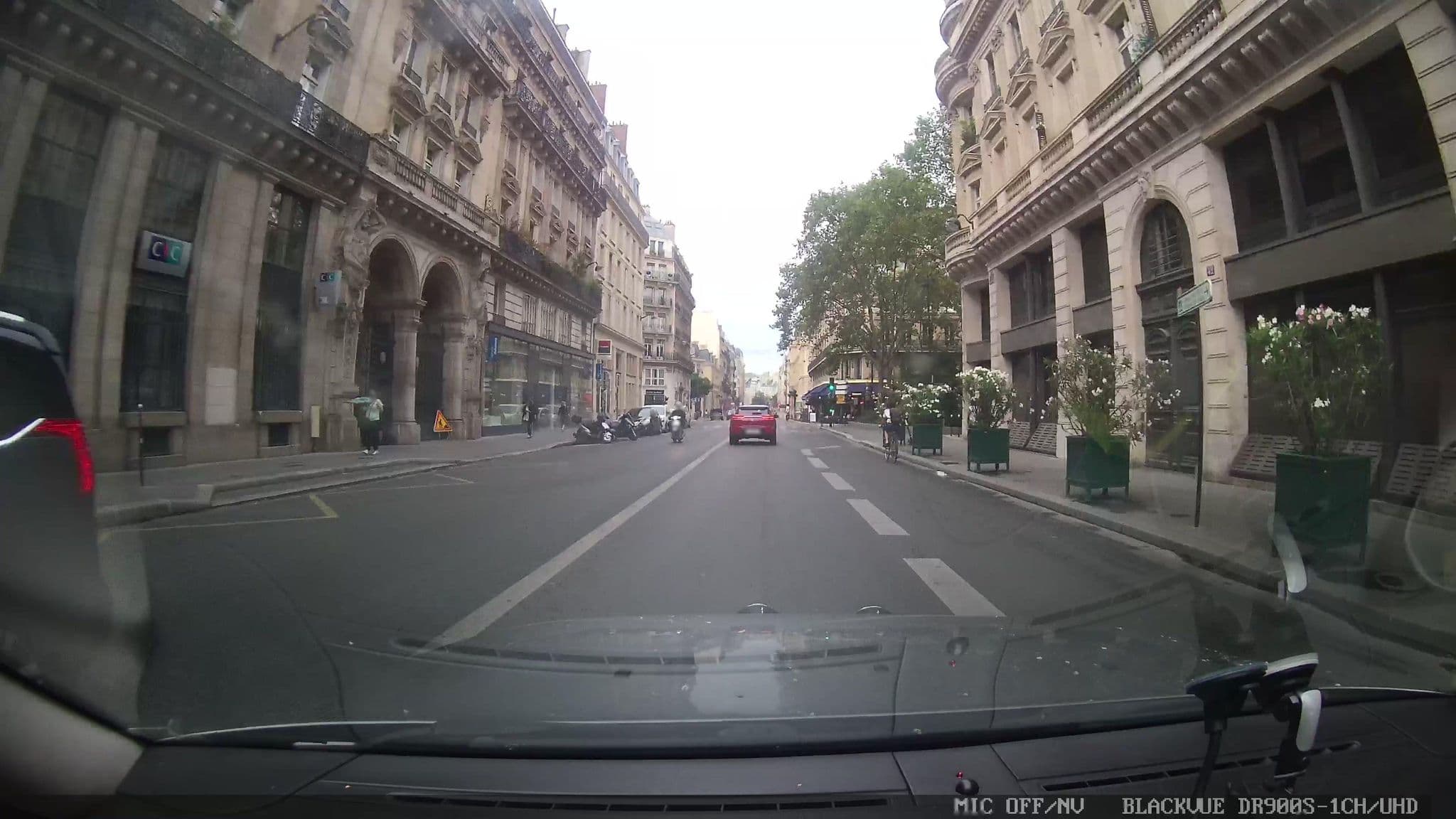 Street view near 빠리별장 루브르, Paris 02 Bourse — © grobin (CC BY-SA · Mapillary)
