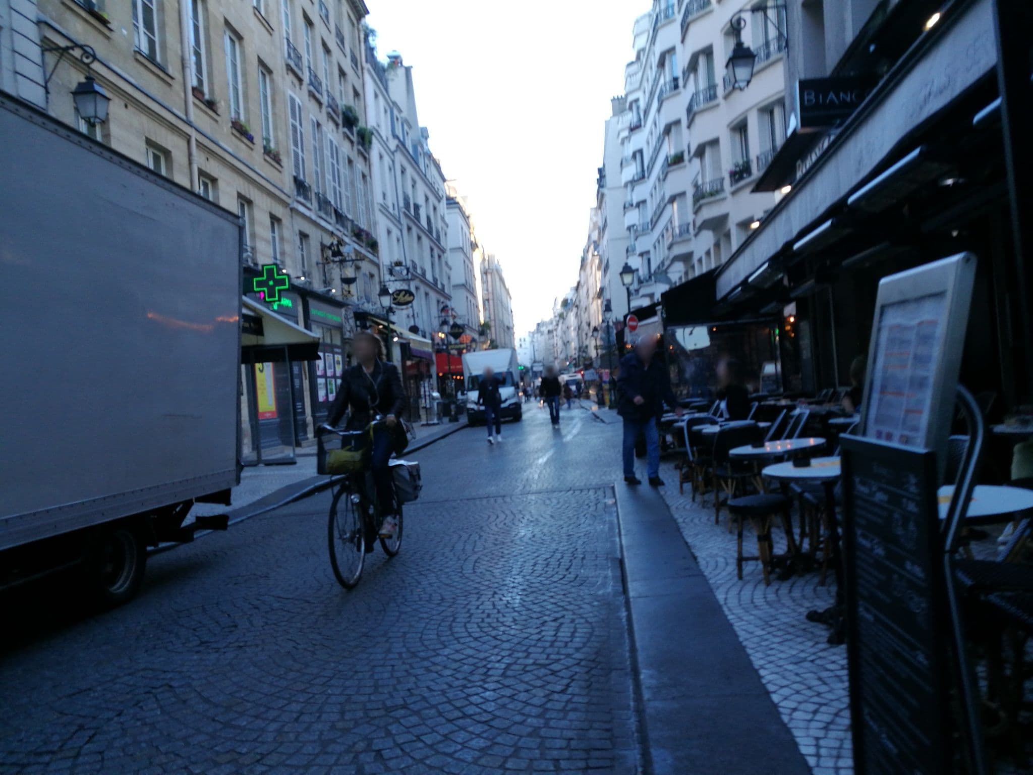 Street view near Timhotel, Paris 02 Bourse — © lga (CC BY-SA · Mapillary)