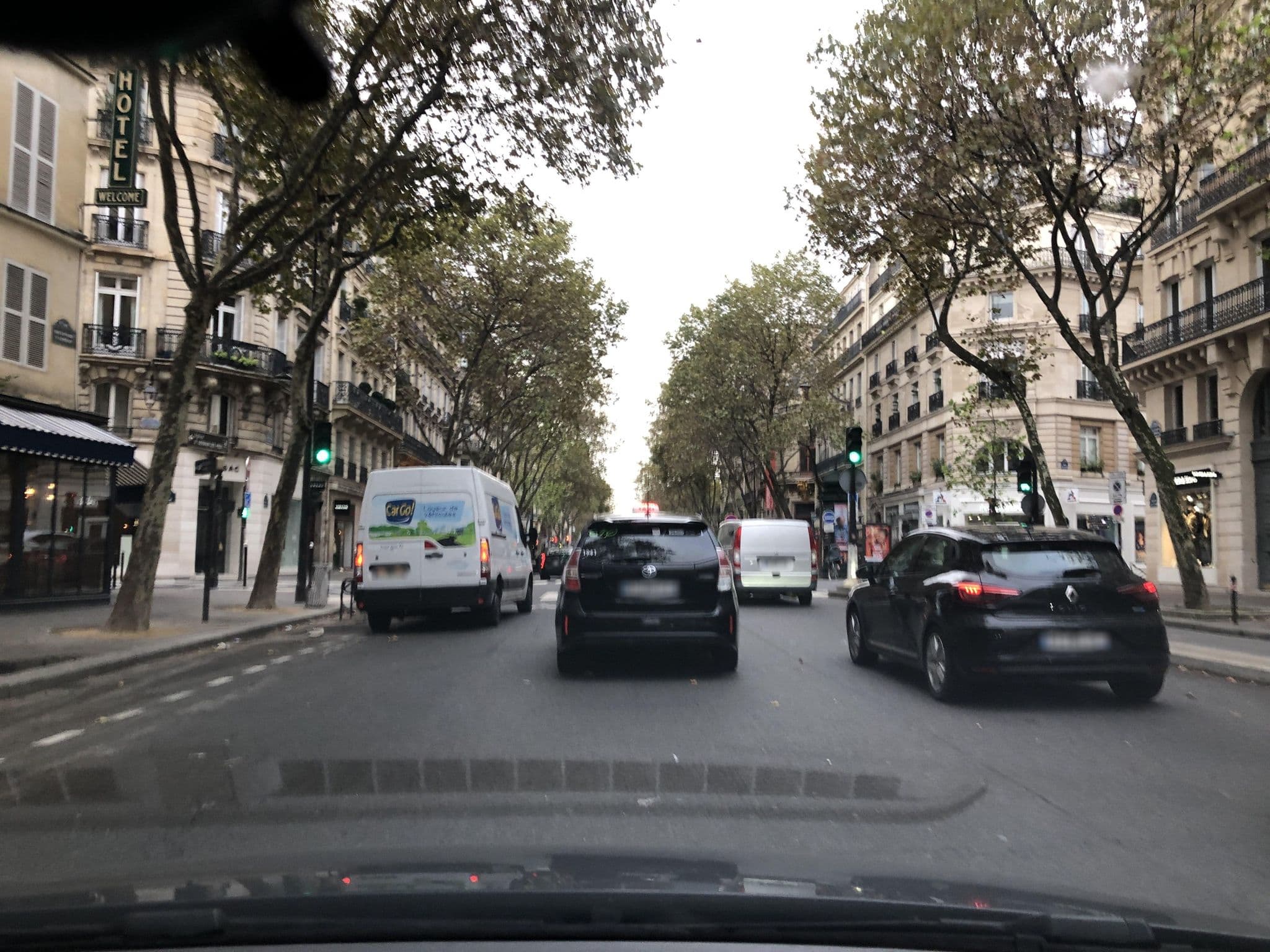 Street view near Sublime appartement Bld Saint Germain, Paris 06 Luxembourg — © jerome92370 (CC BY-SA · Mapillary)