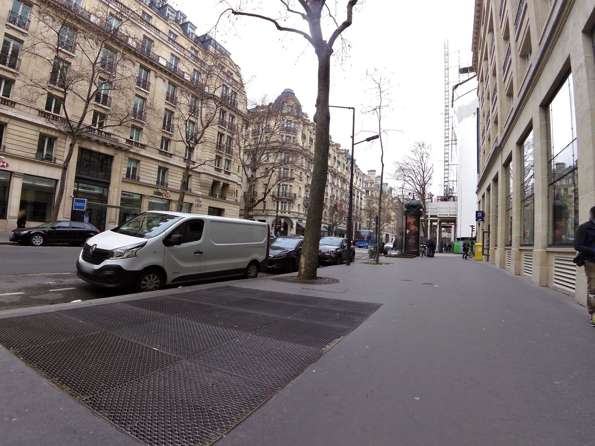 Street view near Ambassador Lobby, Paris 09 Opéra — © zors1843 (CC BY-SA · Mapillary)