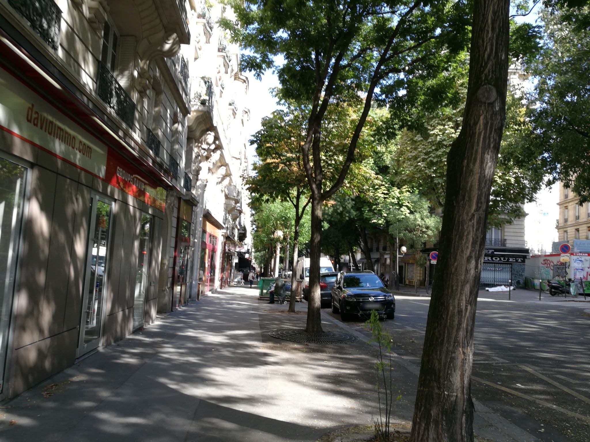 Street view near Vacation Rental Ecuyer, Paris 18 Buttes-Montmartre — © lga (CC BY-SA · Mapillary)
