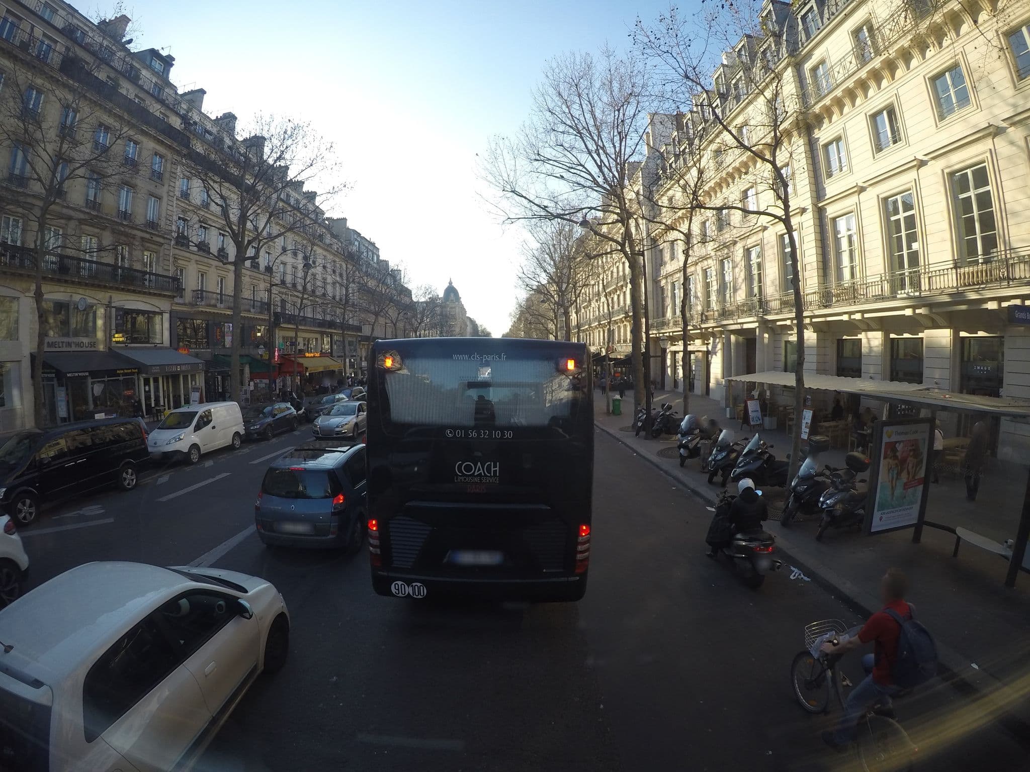 Street view near Hôtel Ronceray Opéra, Paris 09 Opéra — © ccossio (CC BY-SA · Mapillary)
