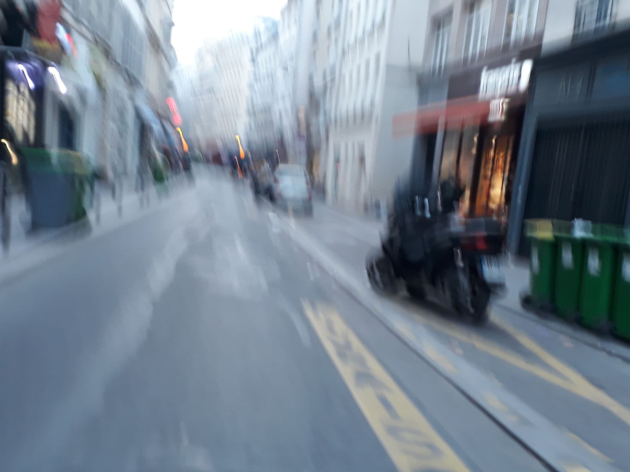 Street view near Messageries 23, Porte Saint-Denis — © pierrent (CC BY-SA · Mapillary)