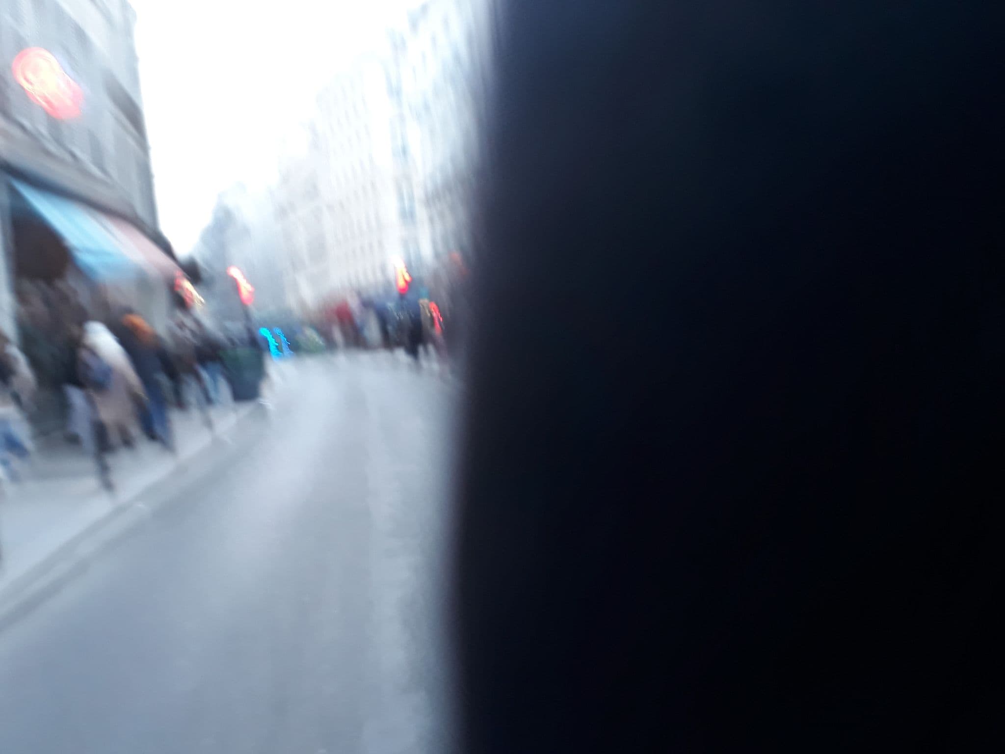 Street view near Hôtel Serotel, Porte Saint-Denis — © pierrent (CC BY-SA · Mapillary)