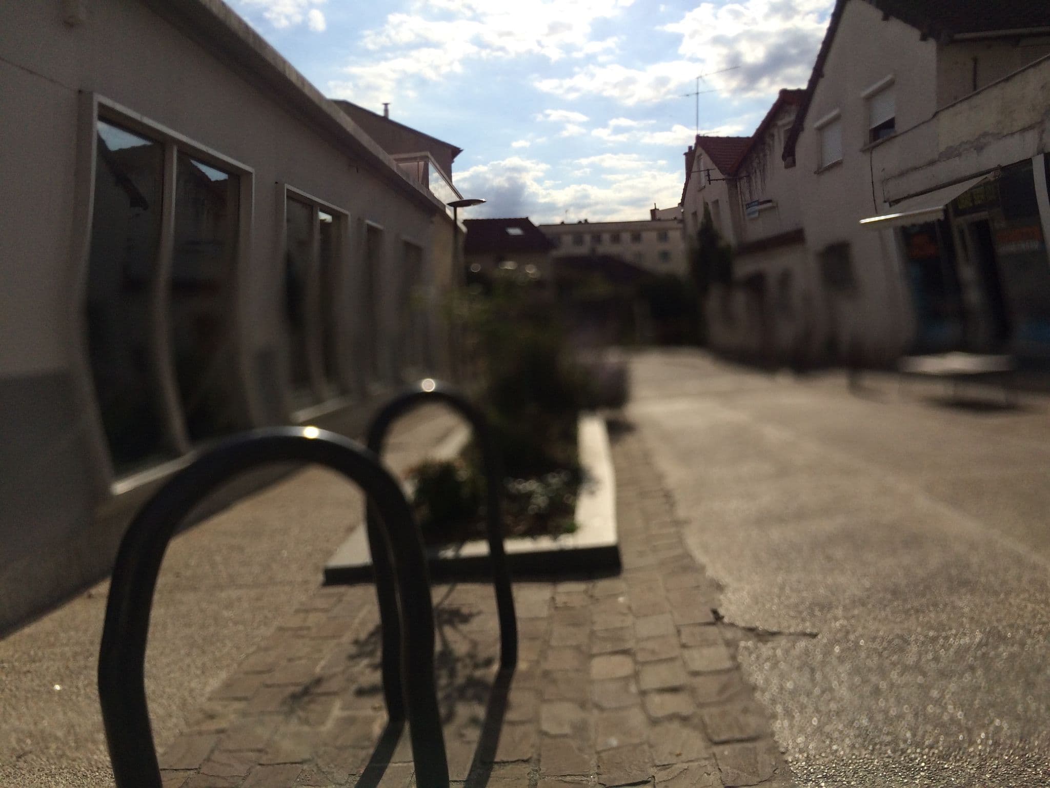 Street view near NOUVELLES-FRONTIERES, Juvisy-sur-Orge — © josmougn (CC BY-SA · Mapillary)