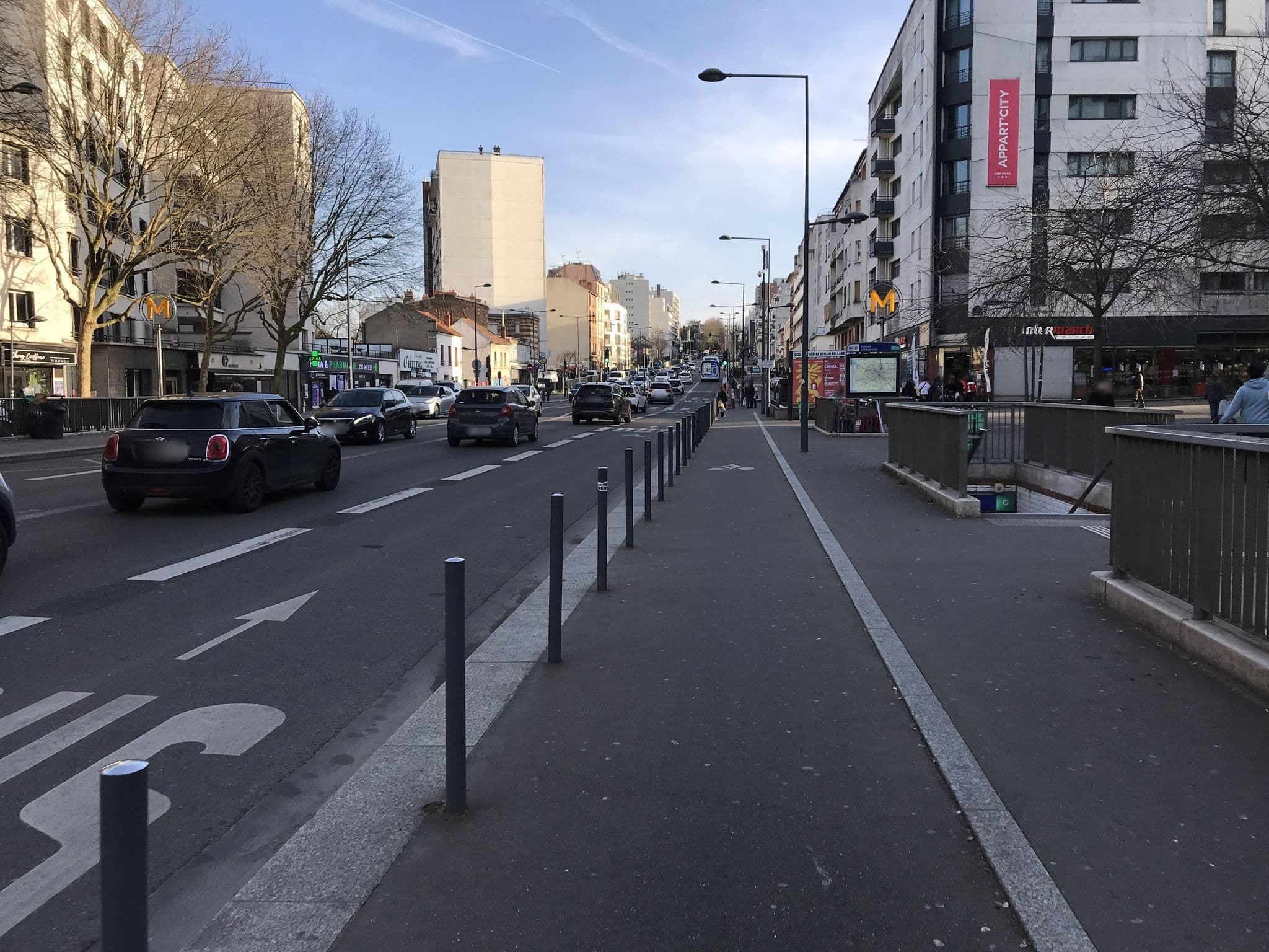 Street view near Office National Logement Etudiants, Croulebarbe — © josmougn (CC BY-SA · Mapillary)