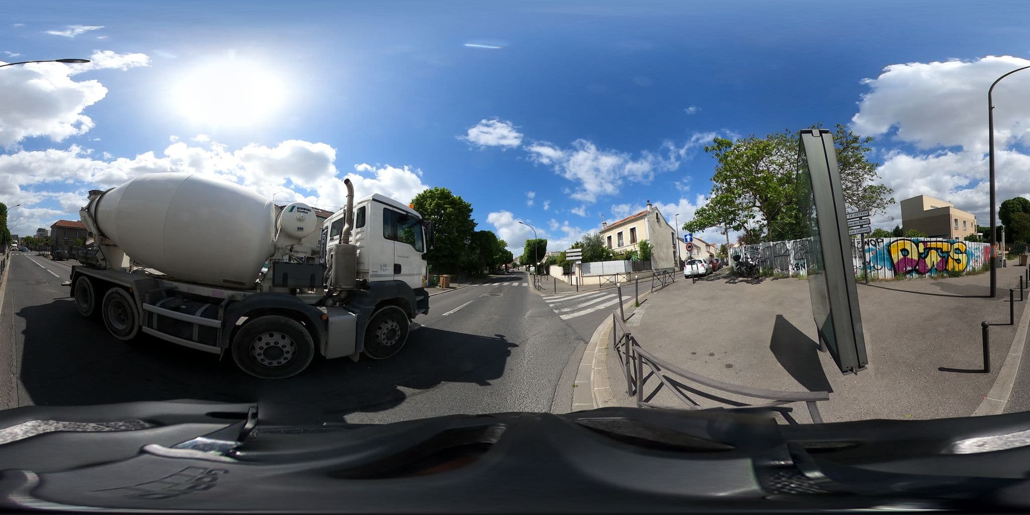 Street view near Le Toryma, Vitry-sur-Seine — © zorglubu (CC BY-SA · Mapillary)