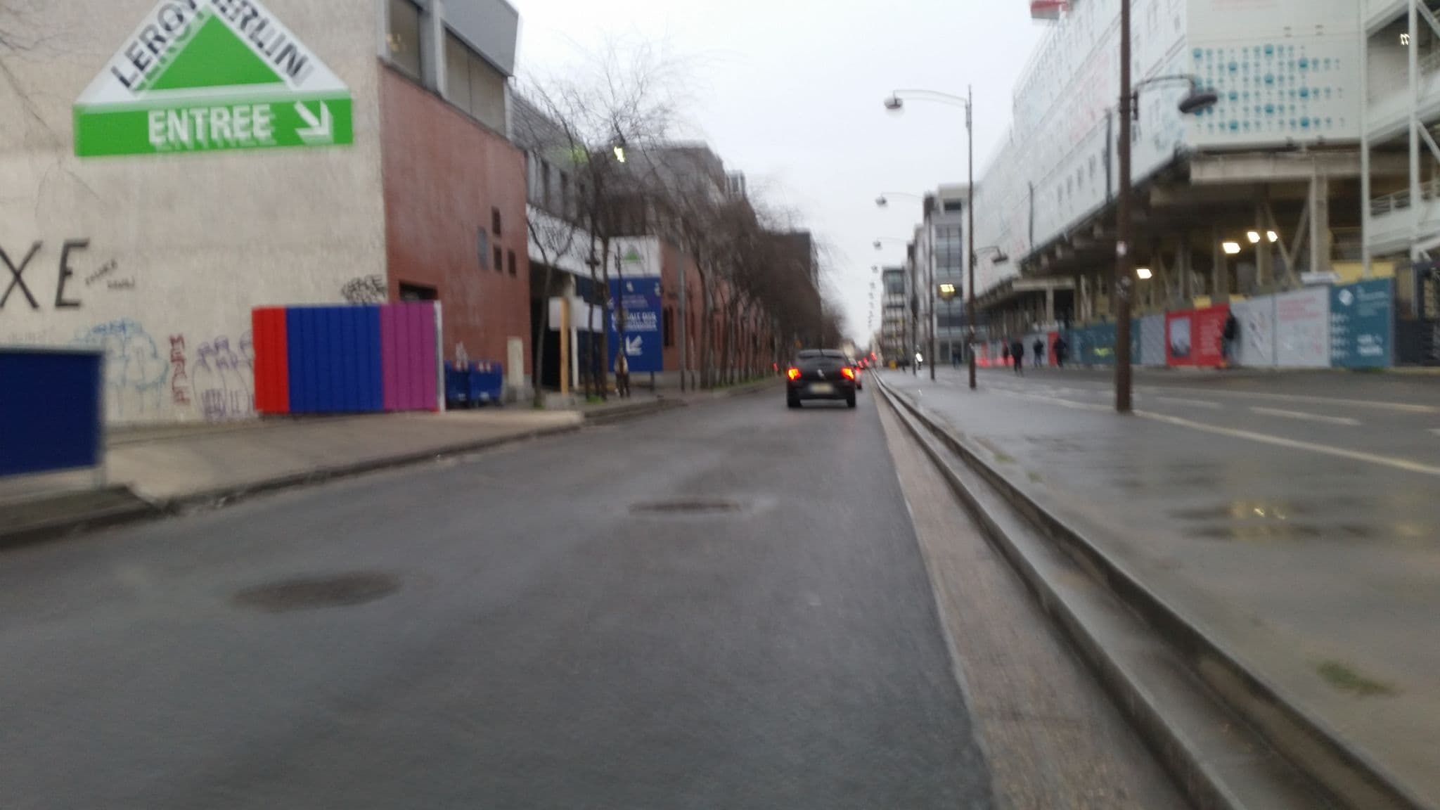 Street view near B&B HOTEL Paris Ivry Quai de Seine, Ivry-sur-Seine — © obny (CC BY-SA · Mapillary)