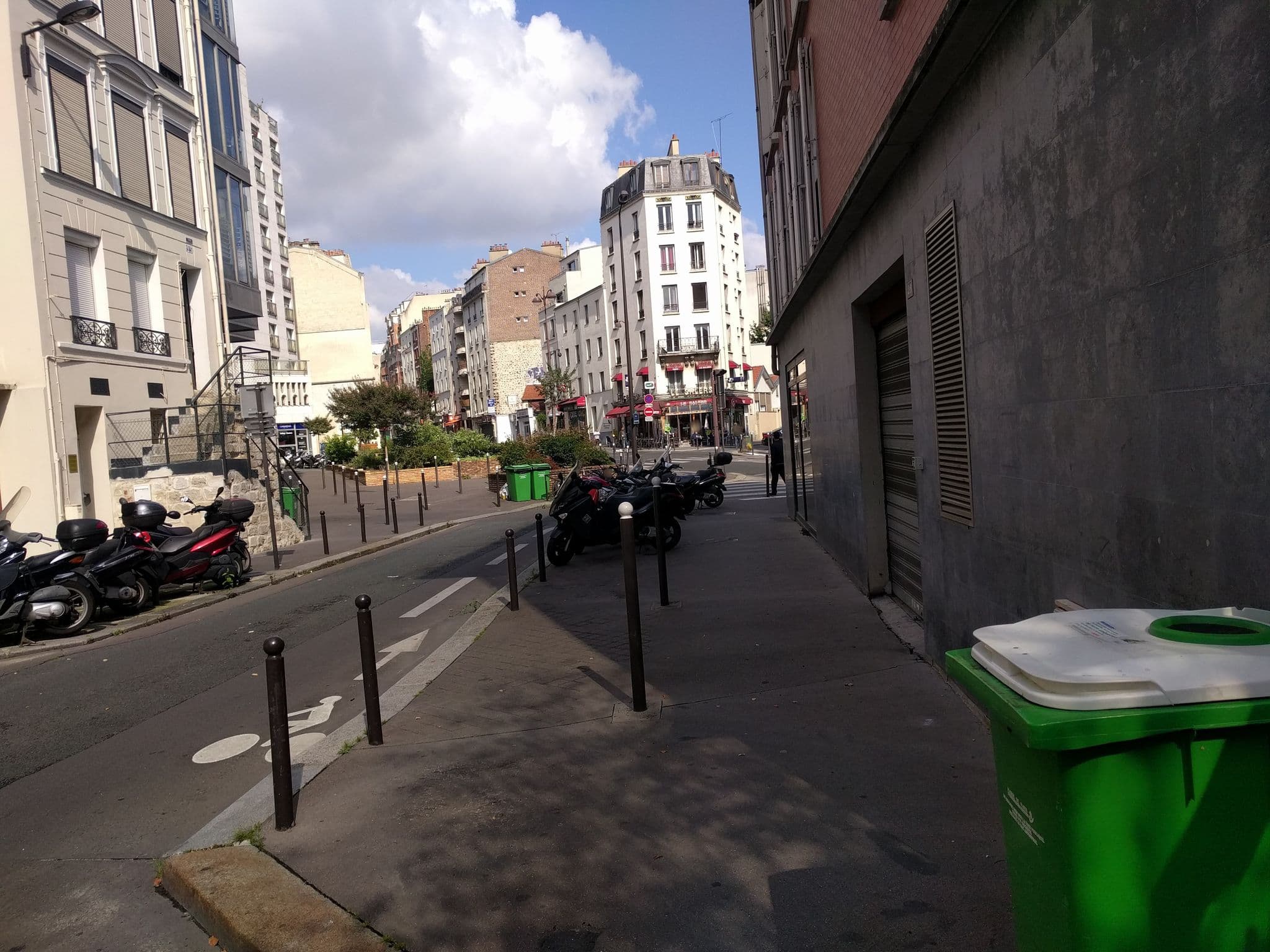 Street view near Bed and Breakfast Dessous des Berges, Gare — © jbriard (CC BY-SA · Mapillary)