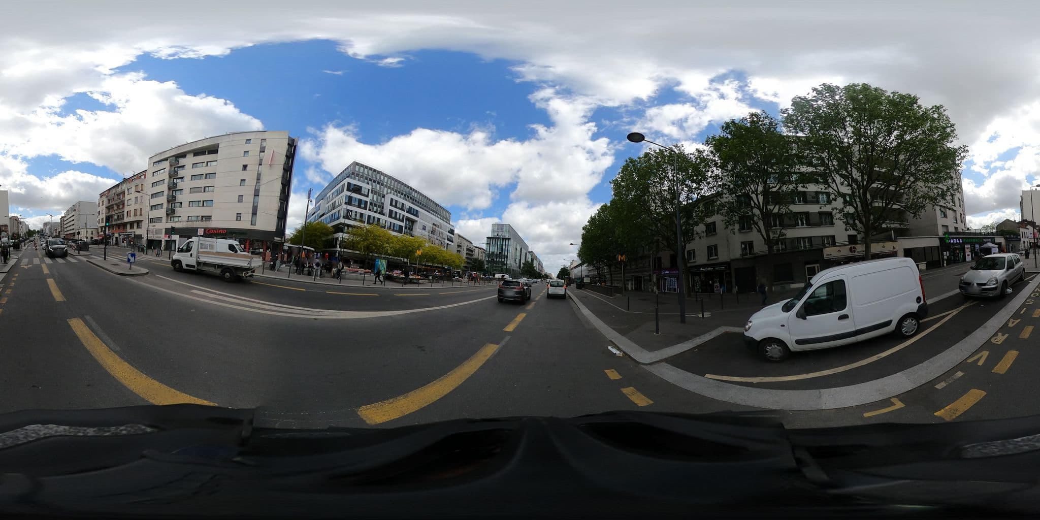 Street view near Park And Suites Elegance Villejuif, Croulebarbe — © zorglubu (CC BY-SA · Mapillary)