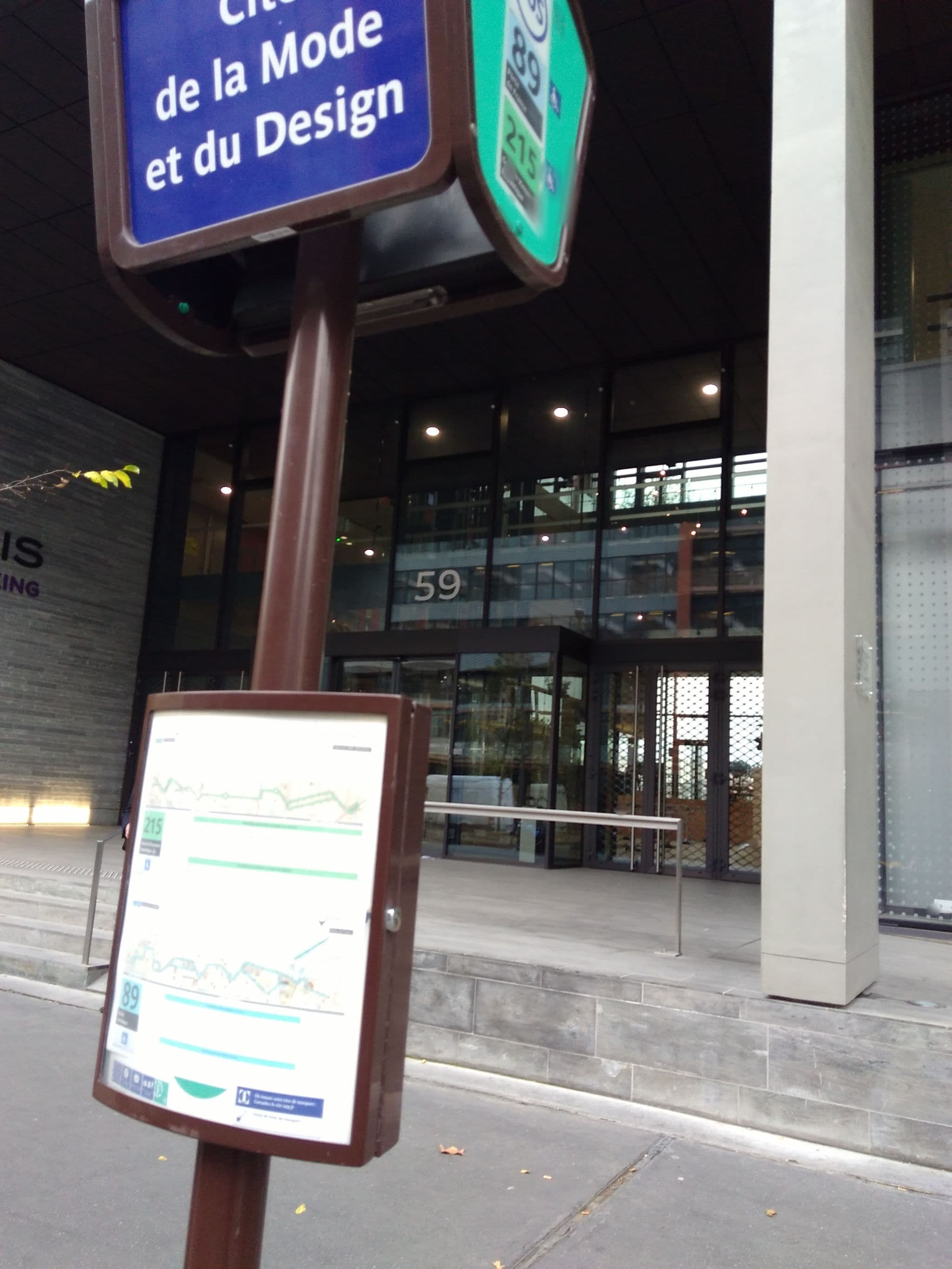 Street view near Le Petit Paris Hotel, Salpêtrière — © nlehuby (CC BY-SA · Mapillary)