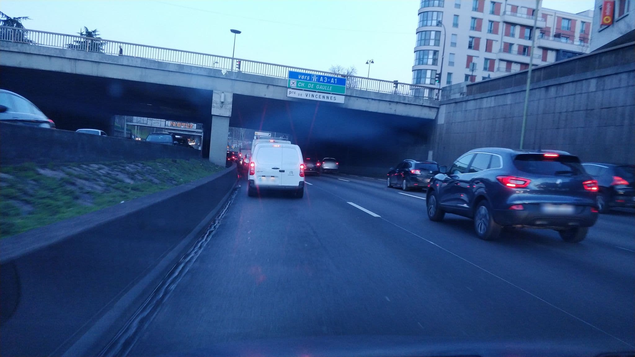 Street view near Adagio Access - Porte de Charenton, Charenton-le-Pont — © svr123456789 (CC BY-SA · Mapillary)