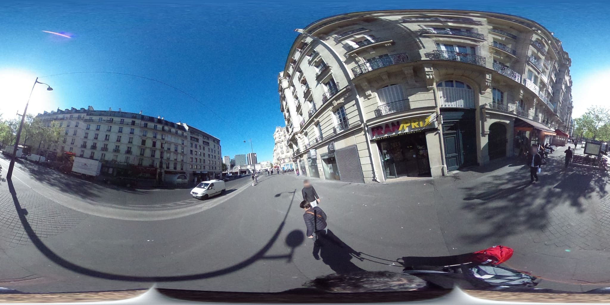 Street view near Blue Planet Hostel, Quinze-Vingts — © zimmy (CC BY-SA · Mapillary)
