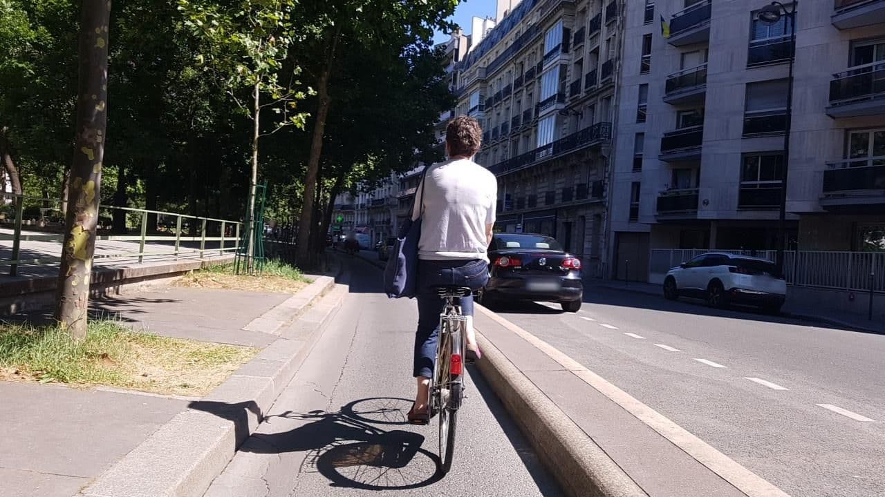 Street view near Studios Paris Appartement The Green House, Saint-Ambroise — © changchun1 (CC BY-SA · Mapillary)
