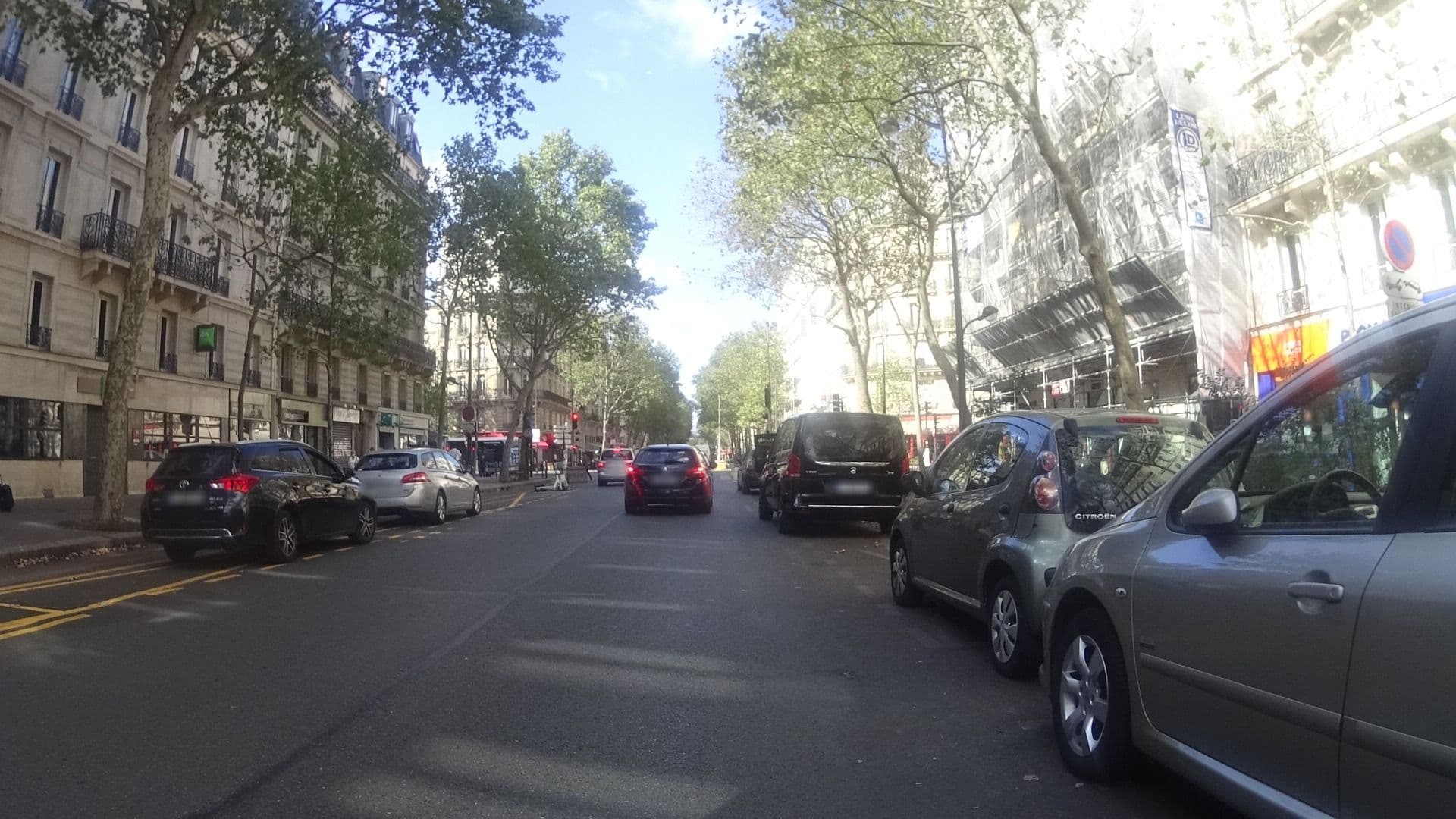Street view near Marché Ledru-Rollin, Quinze-Vingts — © ramap (CC BY-SA · Mapillary)
