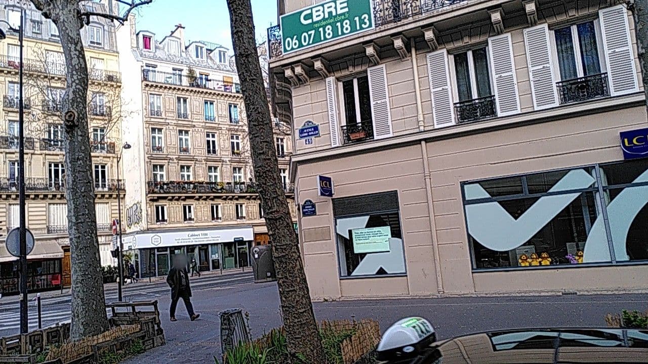 Street view near Hôtel Jules César, Quinze-Vingts — © britze (CC BY-SA · Mapillary)