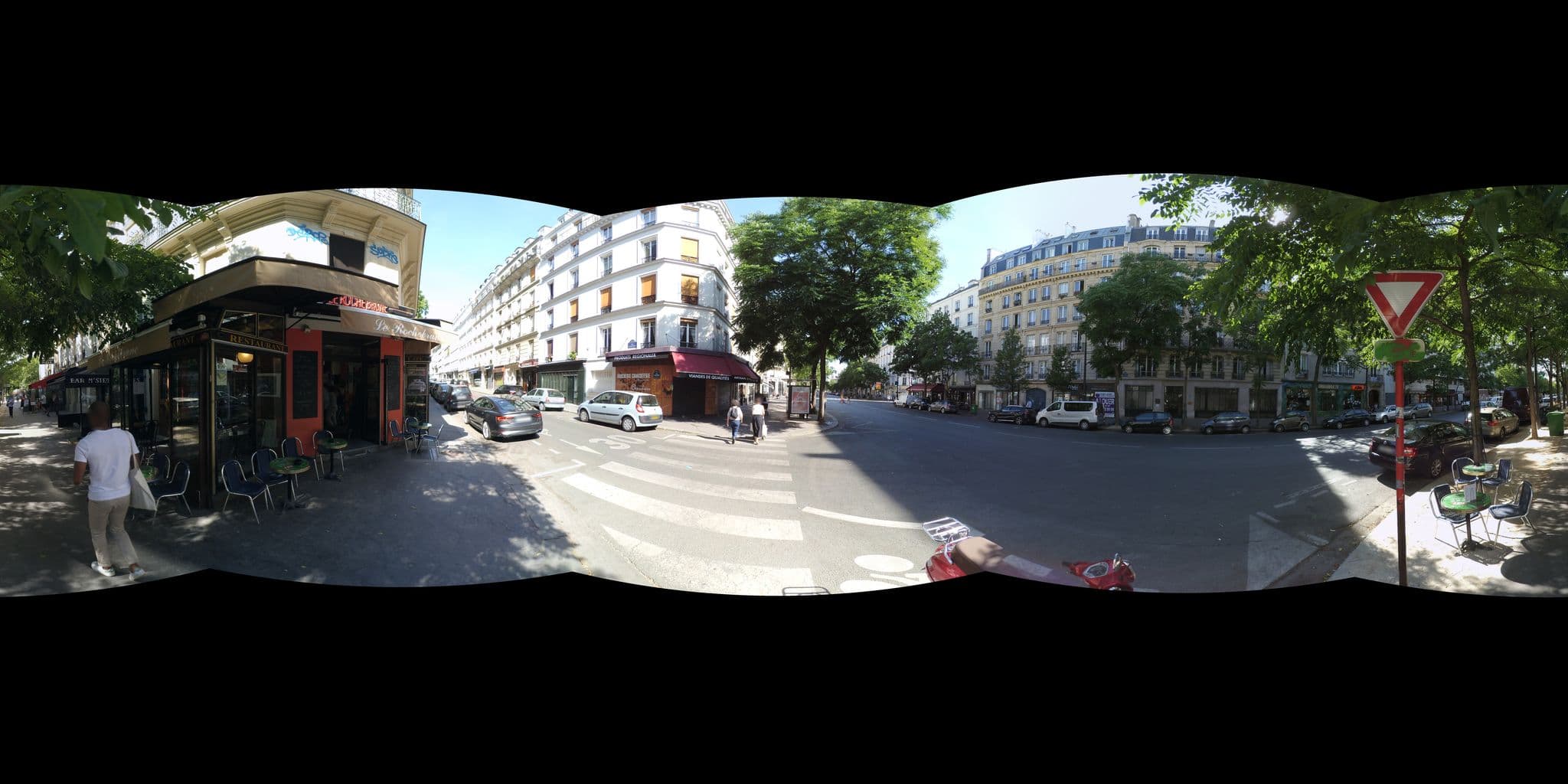 Street view near Gardette Park Hôtel, Saint-Ambroise — © stephanep (CC BY-SA · Mapillary)