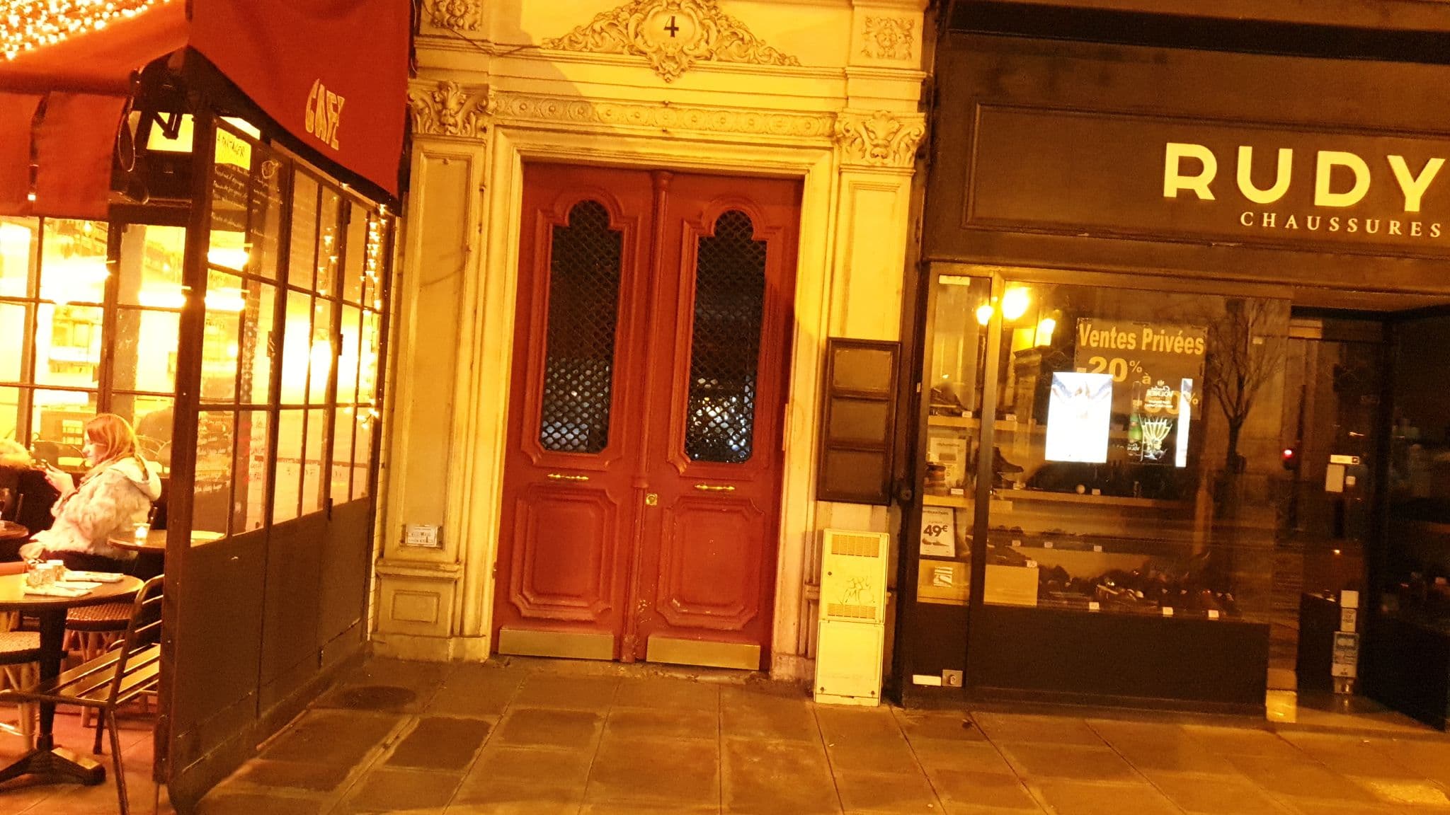 Street view near Appartement dans le Marais, Paris 03 Temple — © b166er (CC BY-SA · Mapillary)