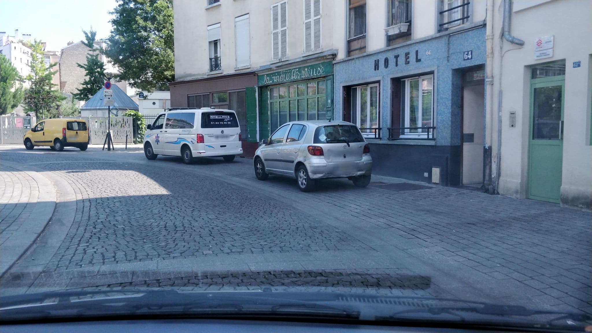 Street view near Hôtel de la Réunion, Sainte-Marguerite — © svr123456789 (CC BY-SA · Mapillary)