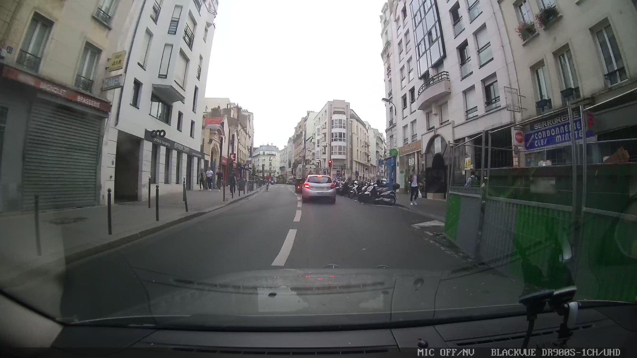 Street view near Hôtel Bagnolet, Sainte-Marguerite — © grobin (CC BY-SA · Mapillary)
