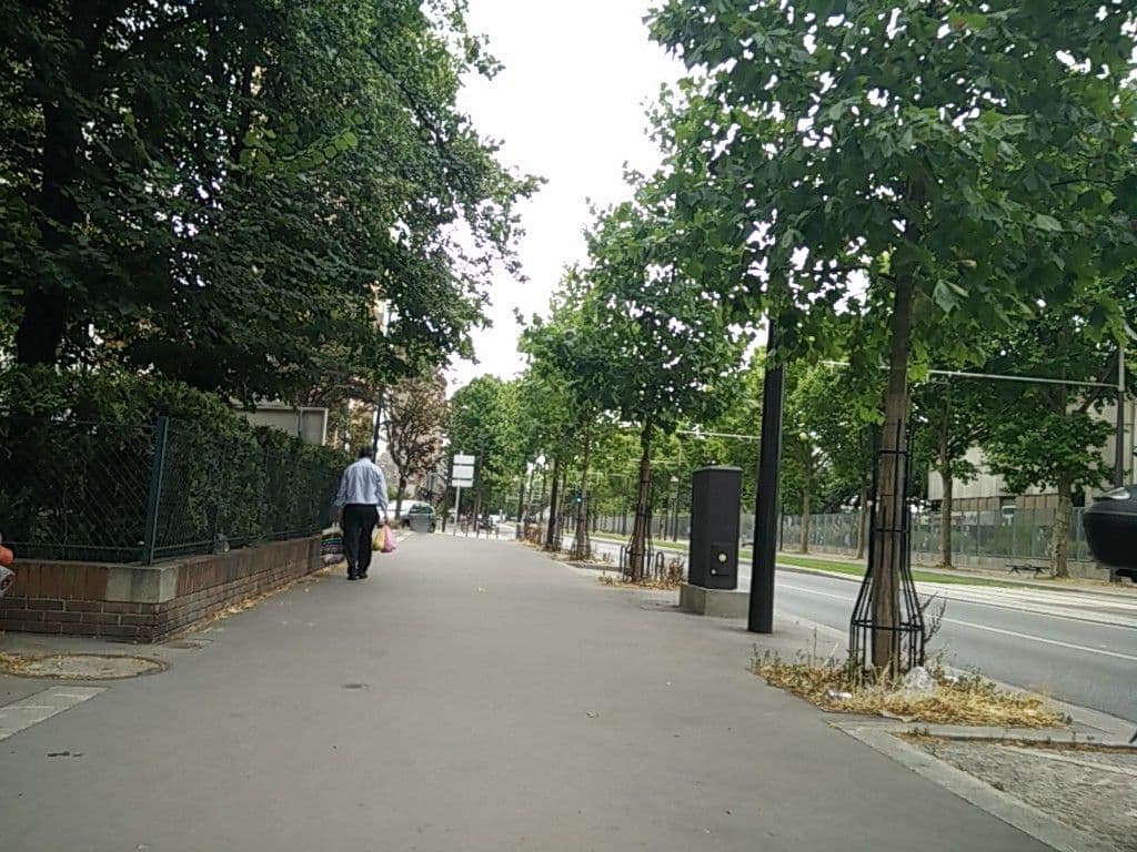Street view near Canal Suites, Pantin — © ccossio (CC BY-SA · Mapillary)