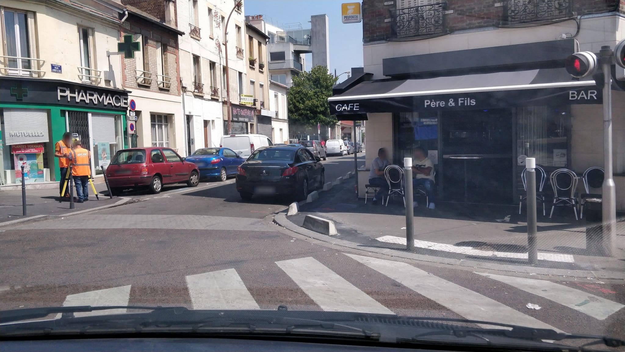 Street view near Le Triomphe, Les Lilas — © svr123456789 (CC BY-SA · Mapillary)