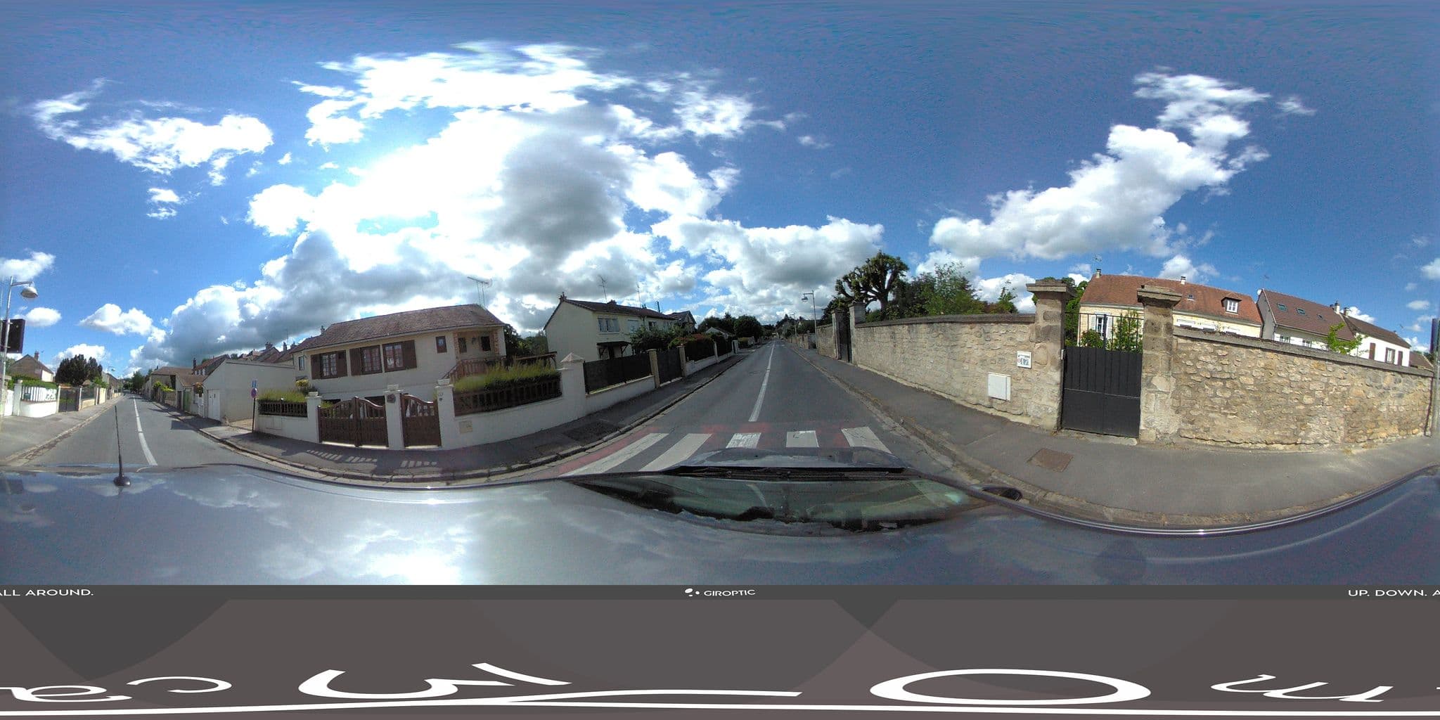 Street view near Chateau de la Tour, Gouvieux — © kobold (CC BY-SA · Mapillary)