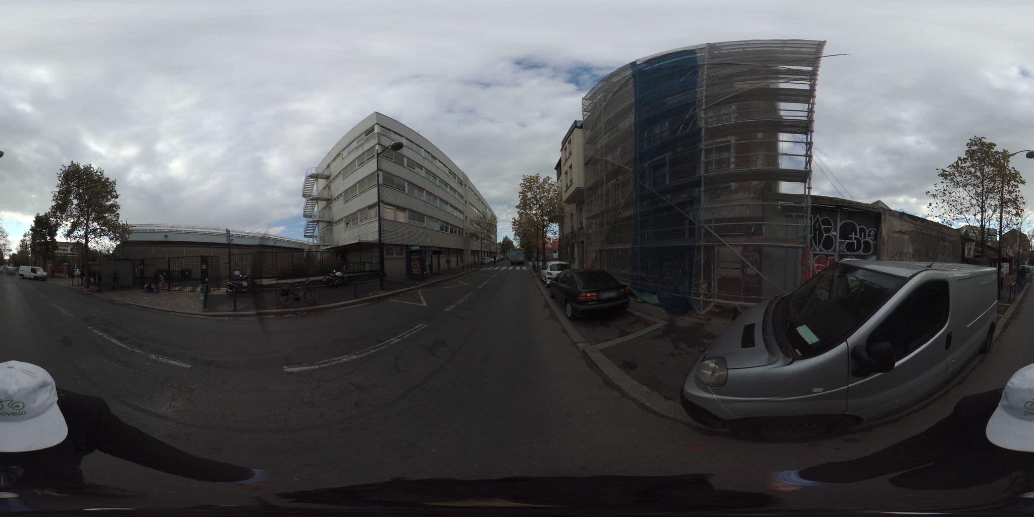 Street view near Le Bejaia, Aubervilliers — © geovelo (CC BY-SA · Mapillary)