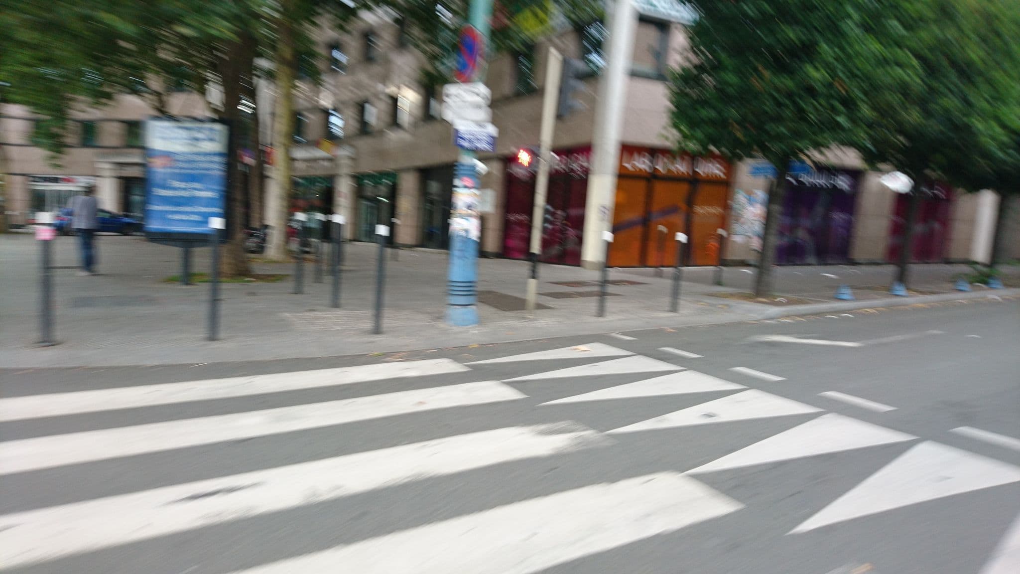 Street view near Eurohotel Sovereign, Saint-Denis — © jeanfrancis (CC BY-SA · Mapillary)
