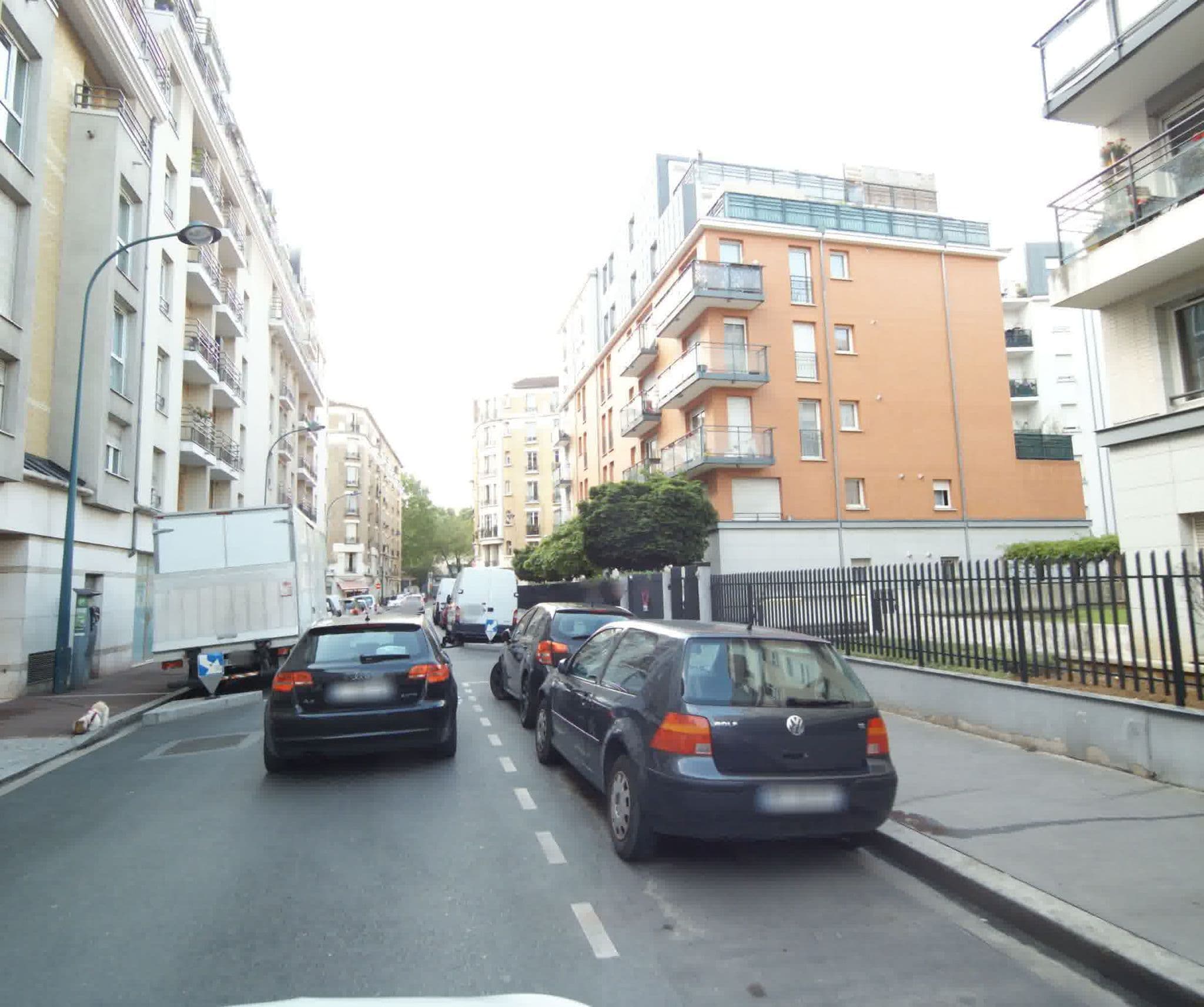 Street view near Atypik Hôtel, Clichy — © sogefi (CC BY-SA · Mapillary)