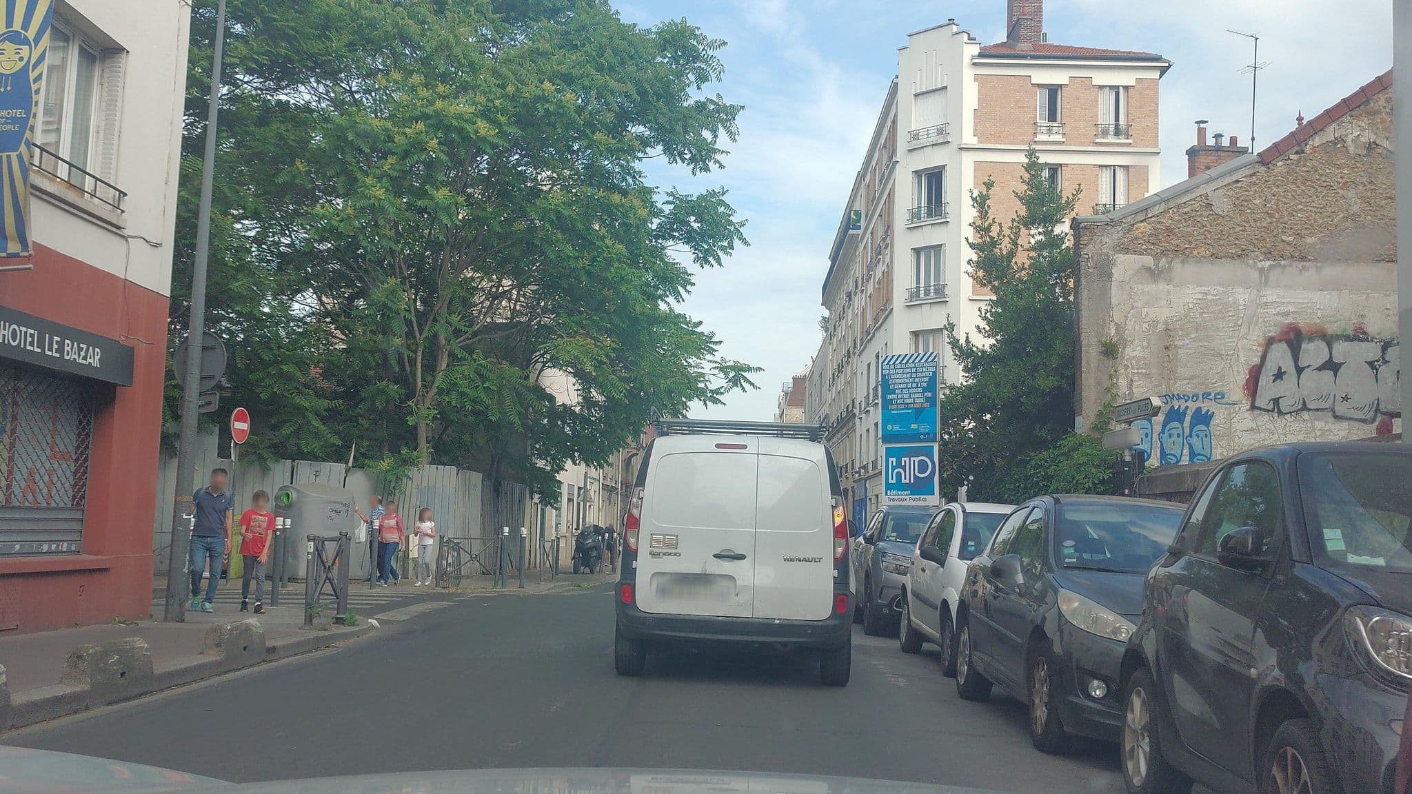 Street view near Pick a Flat - St Ouen, Saint-Ouen — © didier2020 (CC BY-SA · Mapillary)