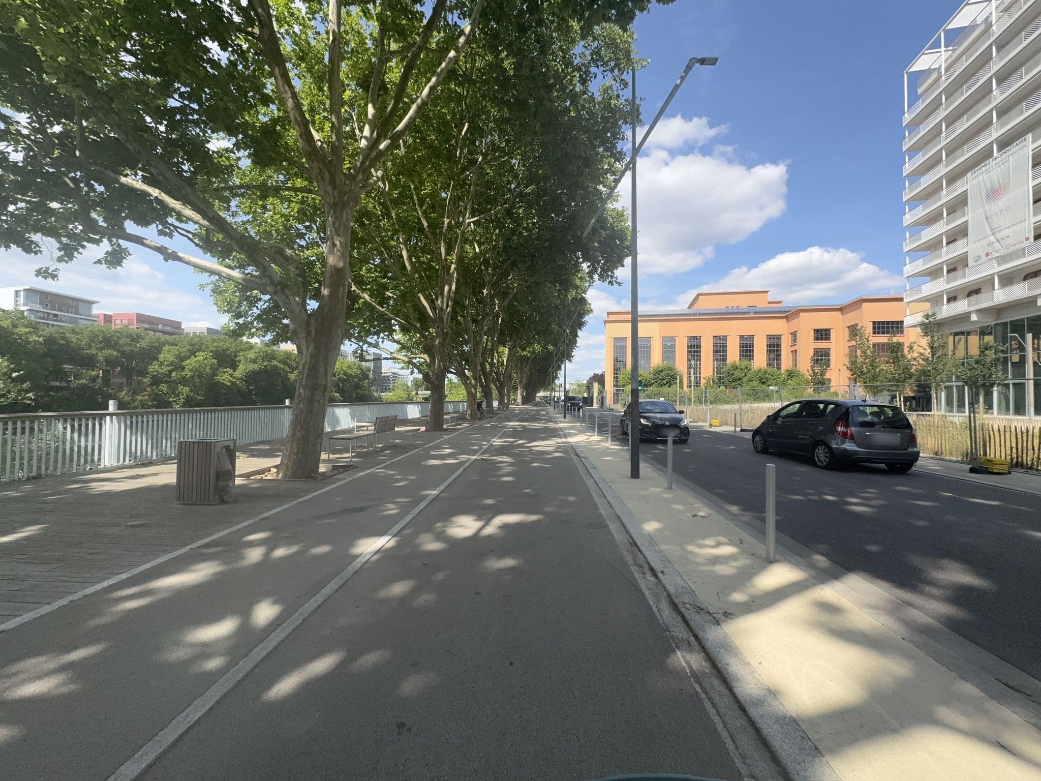 Street view near Hôtel Sovereign, Pleyel — © jakecopp (CC BY-SA · Mapillary)