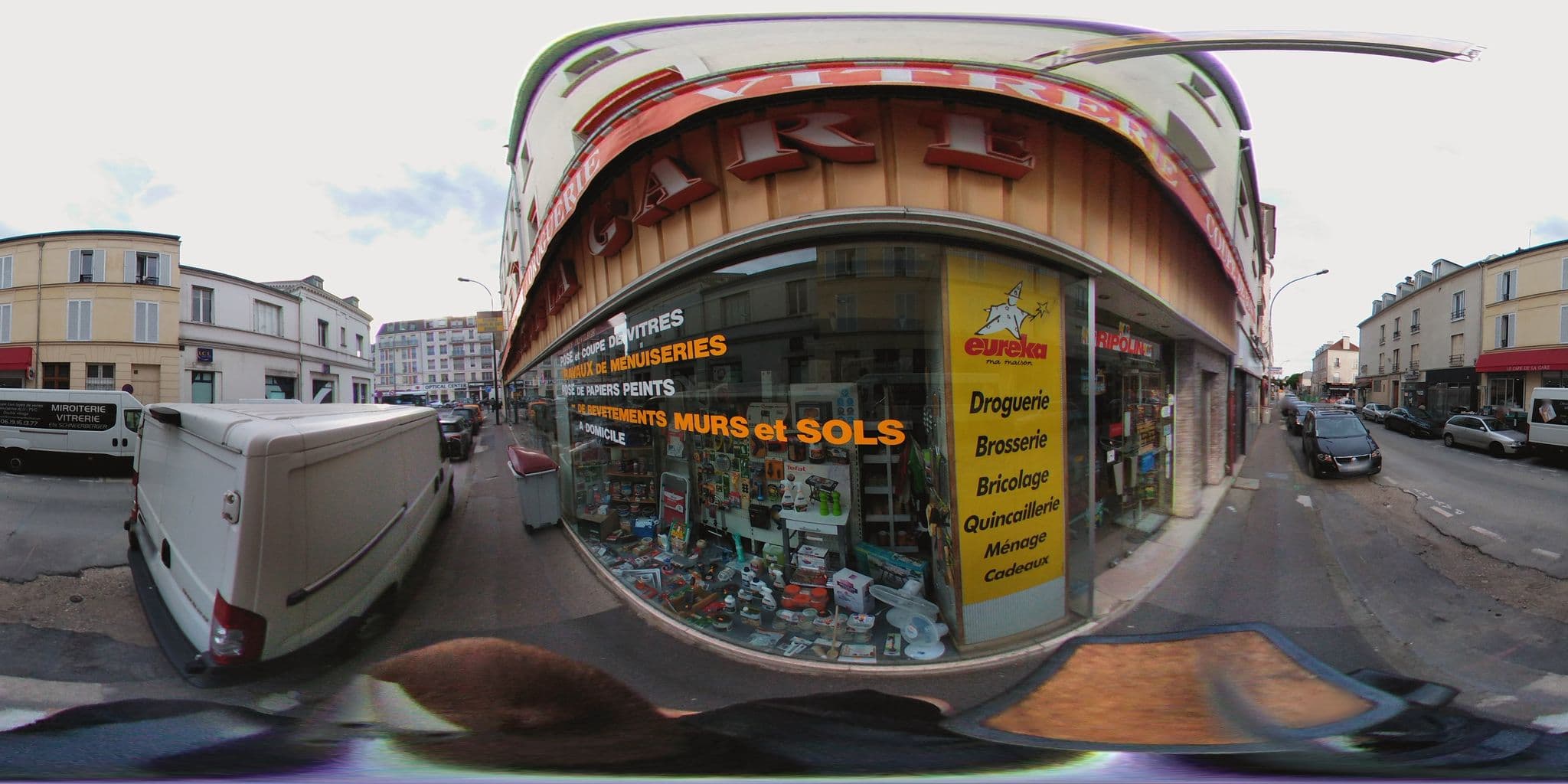 Street view near Café Hôtel de la Gare, Villemomble — © svr123456789 (CC BY-SA · Mapillary)