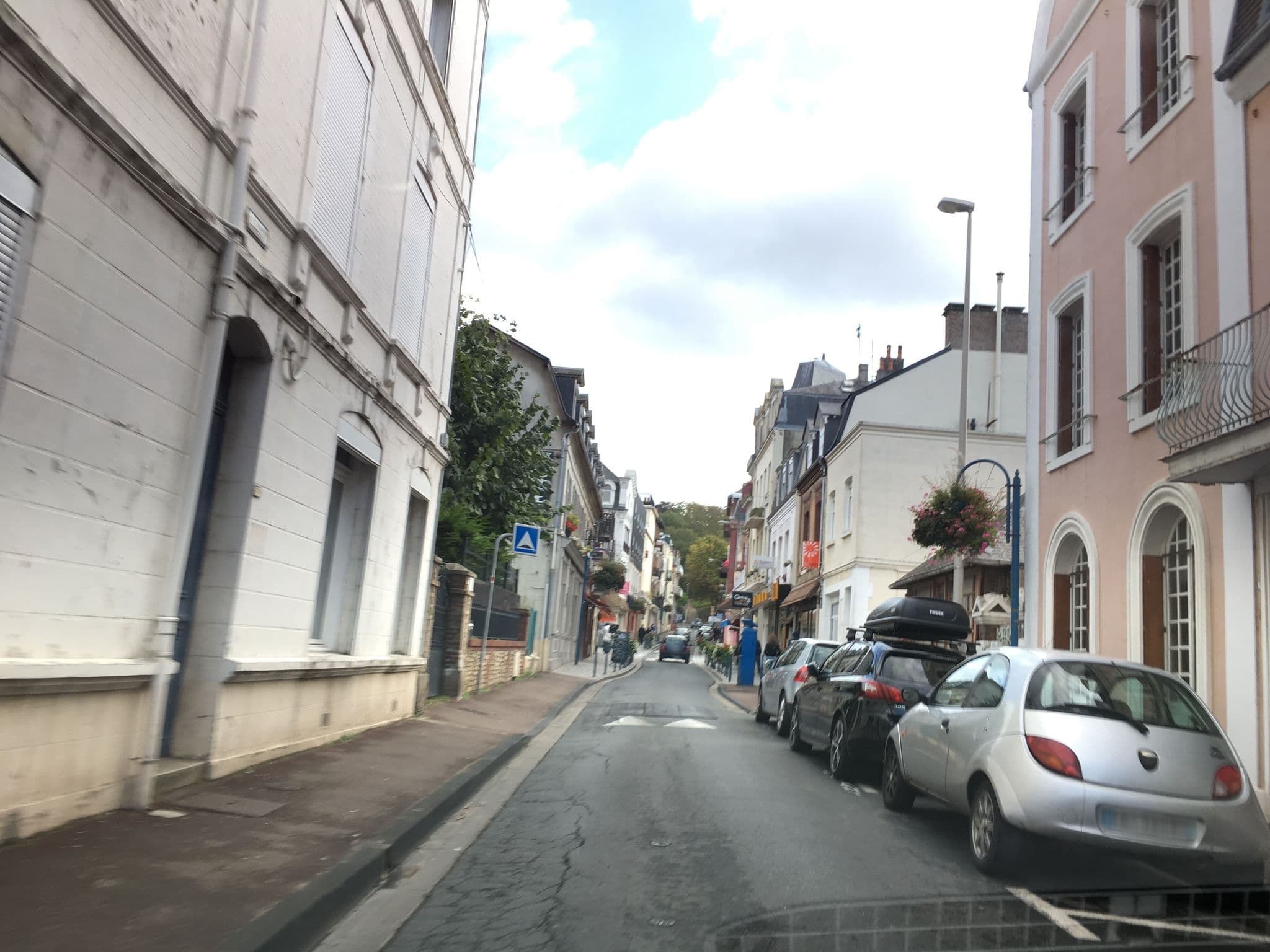 Street view near Hôtel des Falaises, Villers-sur-Mer — © cquest (CC BY-SA · Mapillary)
