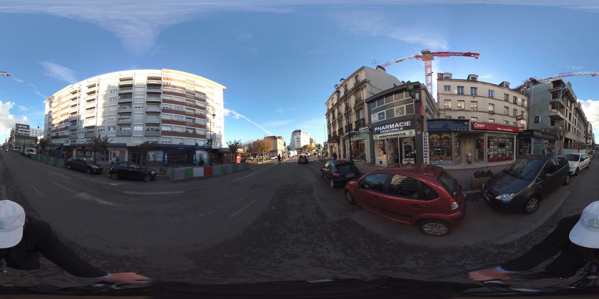 Street view near Selectour - Phileas Voyages, Joinville-le-Pont — © geovelo (CC BY-SA · Mapillary)