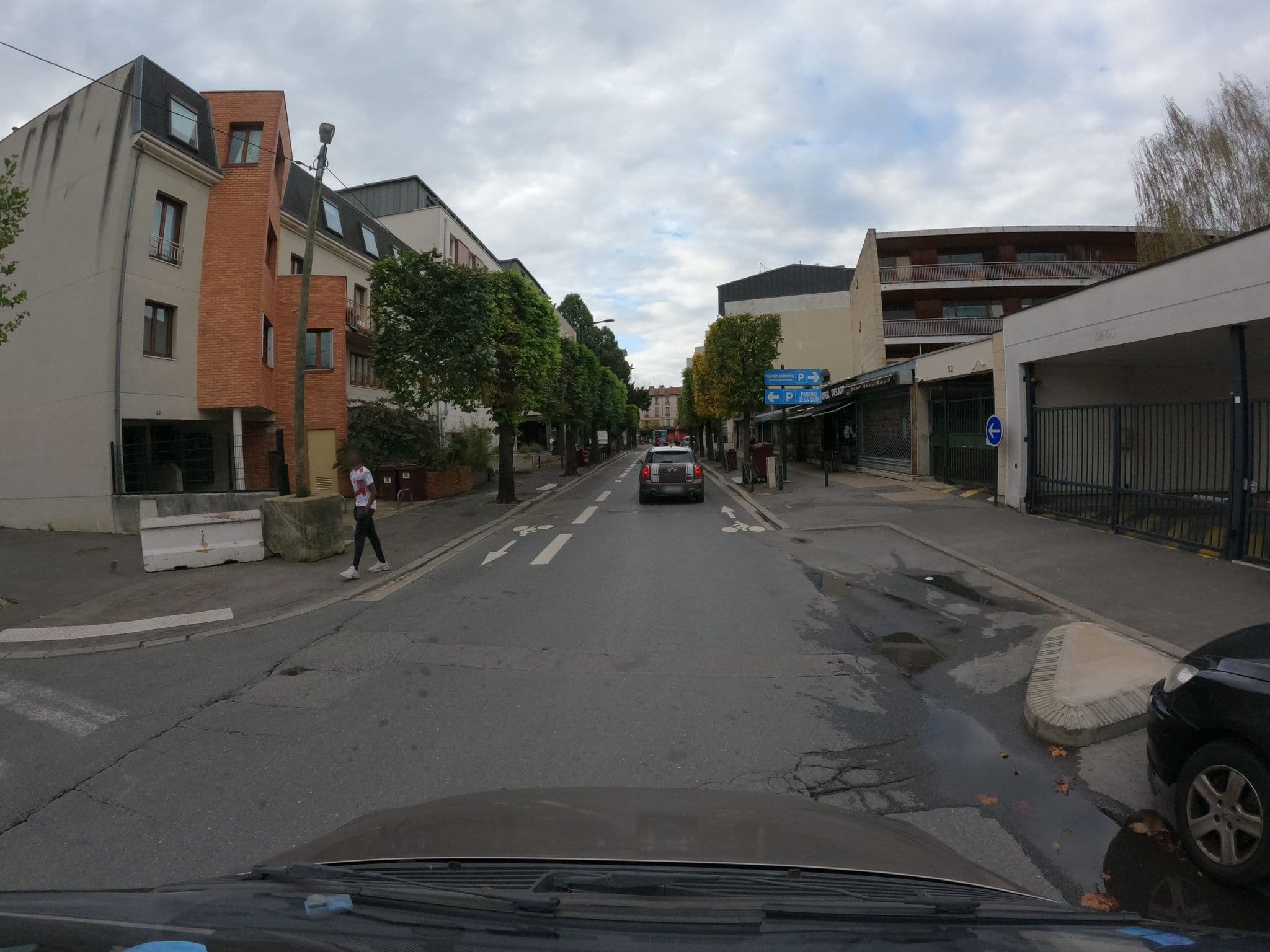 Street view near Résidence étudiante Studéa Chelles Gare Rer, Chelles — © stephanep (CC BY-SA · Mapillary)