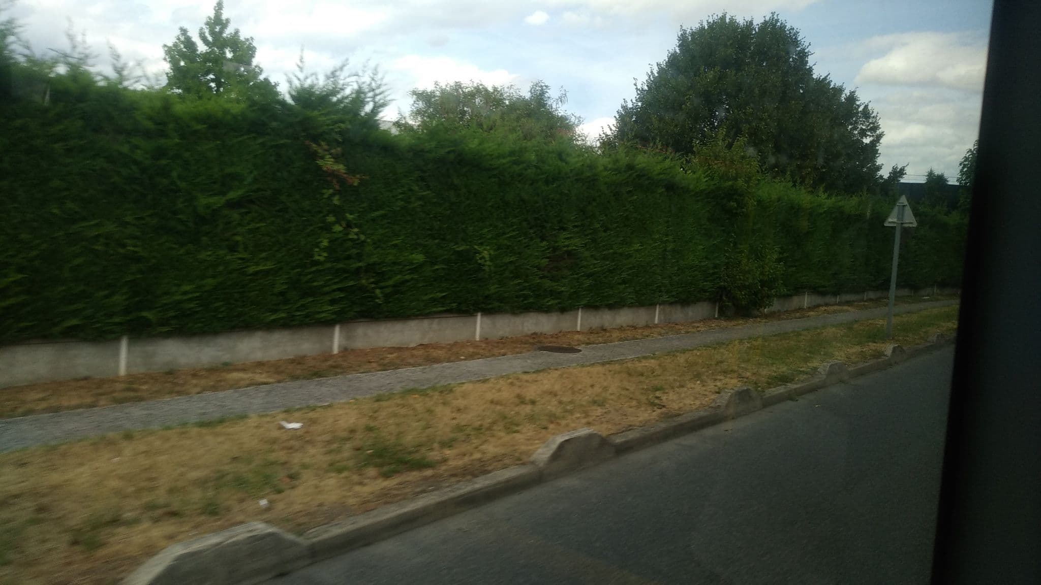 Street view near Enzo Hotels, Lieusaint — © aimeesama (CC BY-SA · Mapillary)