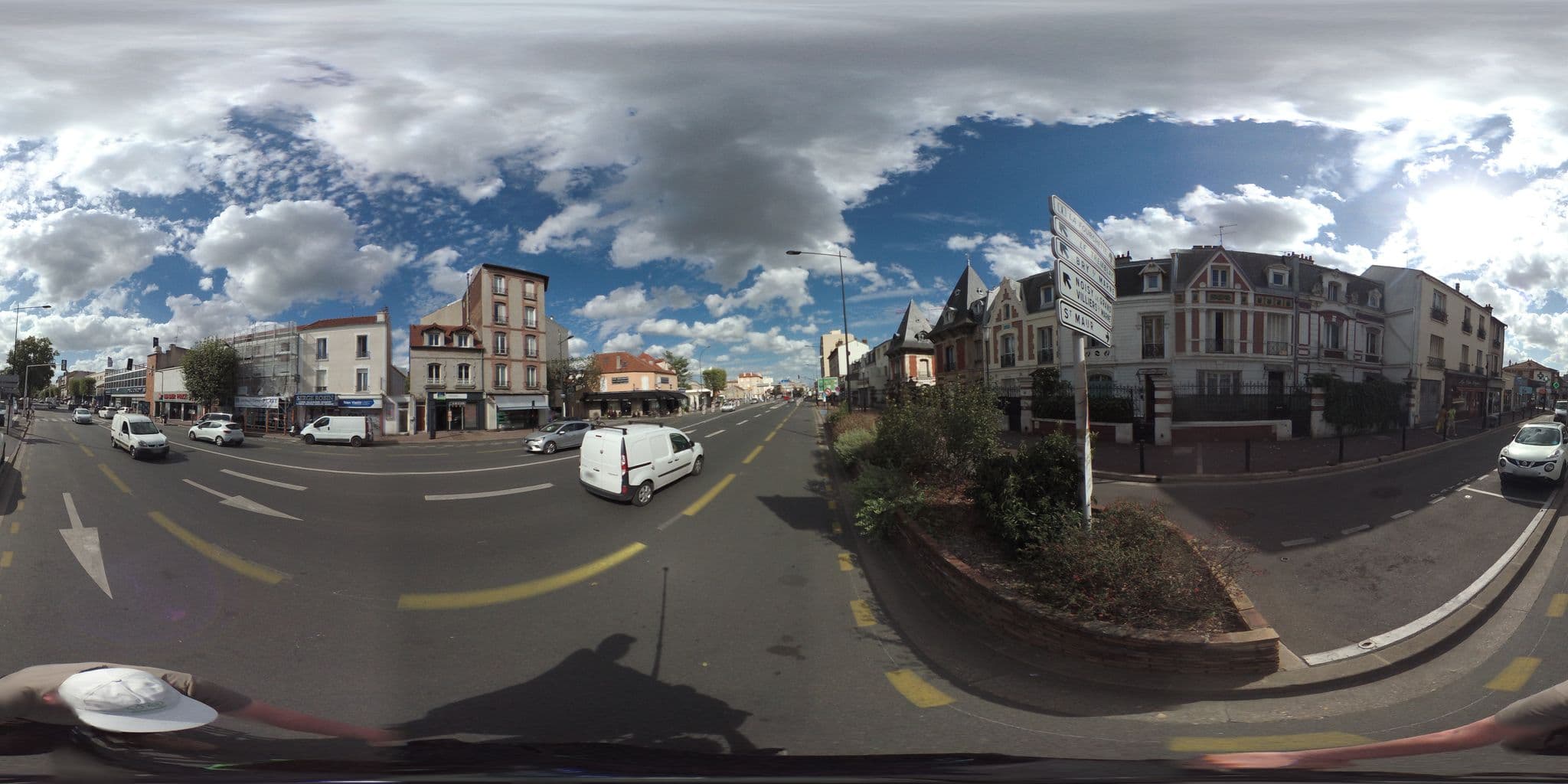 Street view near TUI STORE, Joinville-le-Pont — © geovelo (CC BY-SA · Mapillary)