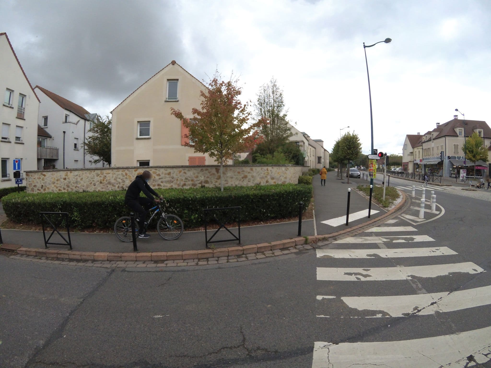 Street view near 123home-Le park side, Chessy — © stephanep (CC BY-SA · Mapillary)