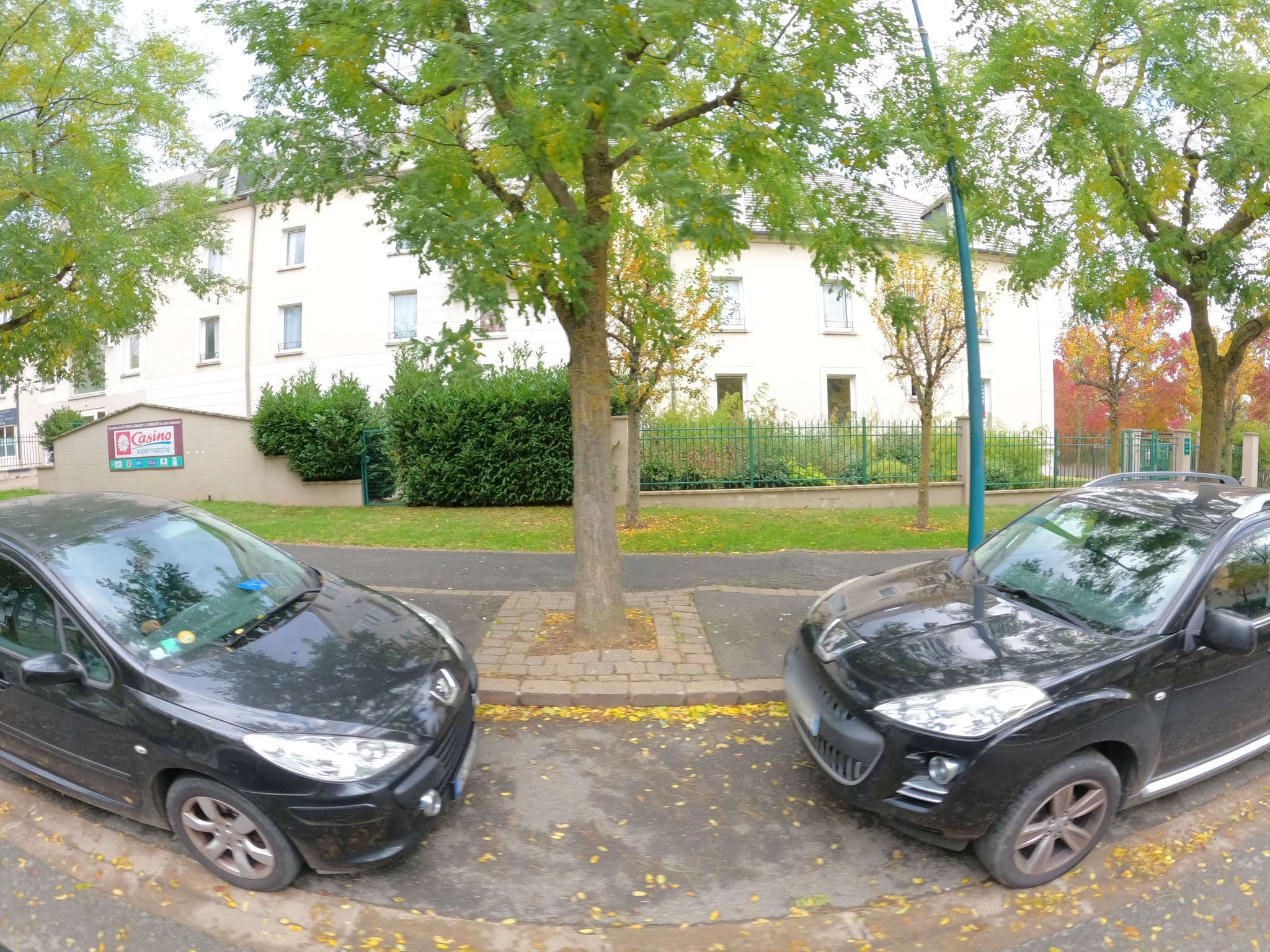 Street view near Appartement Paris Disney, Magny-le-Hongre — © stephanep (CC BY-SA · Mapillary)
