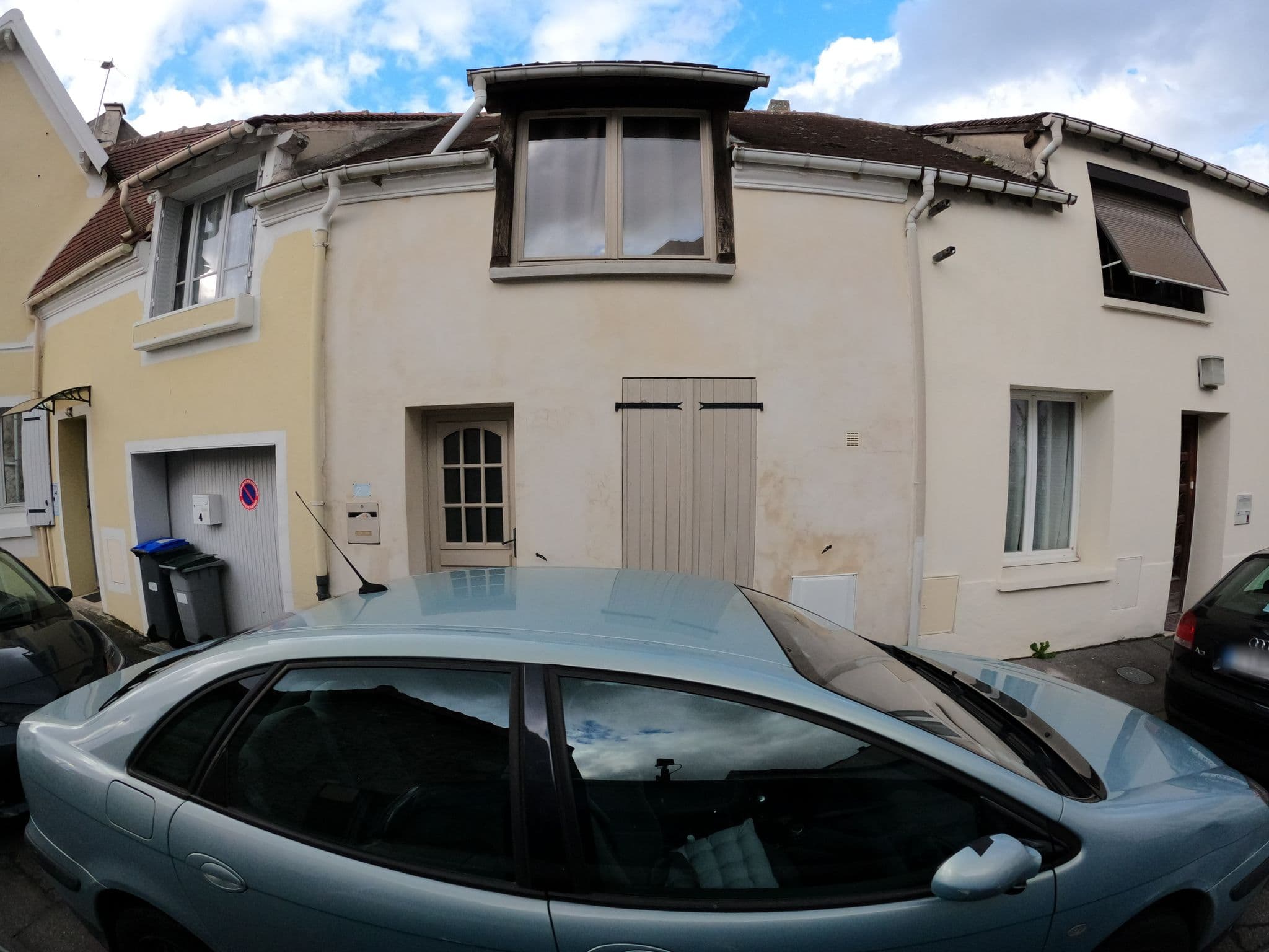 Street view near Hôtel Newport Bay Club, Coupvray — © stephanep (CC BY-SA · Mapillary)