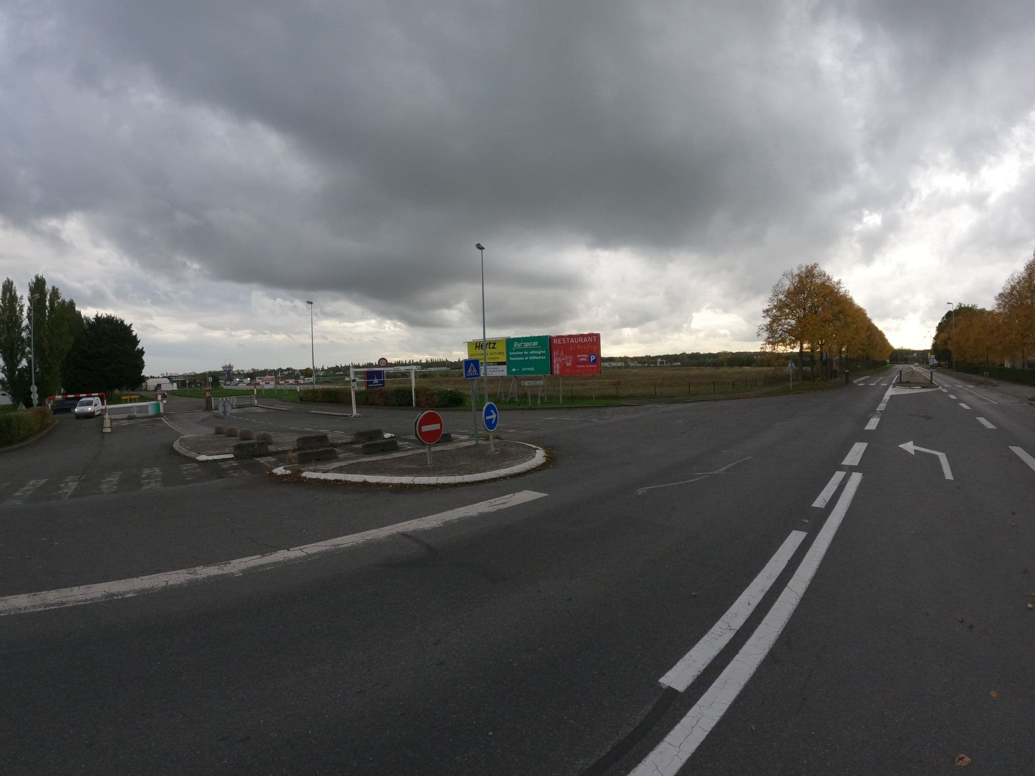 Street view near Balladins Lognes, Émerainville — © stephanep (CC BY-SA · Mapillary)