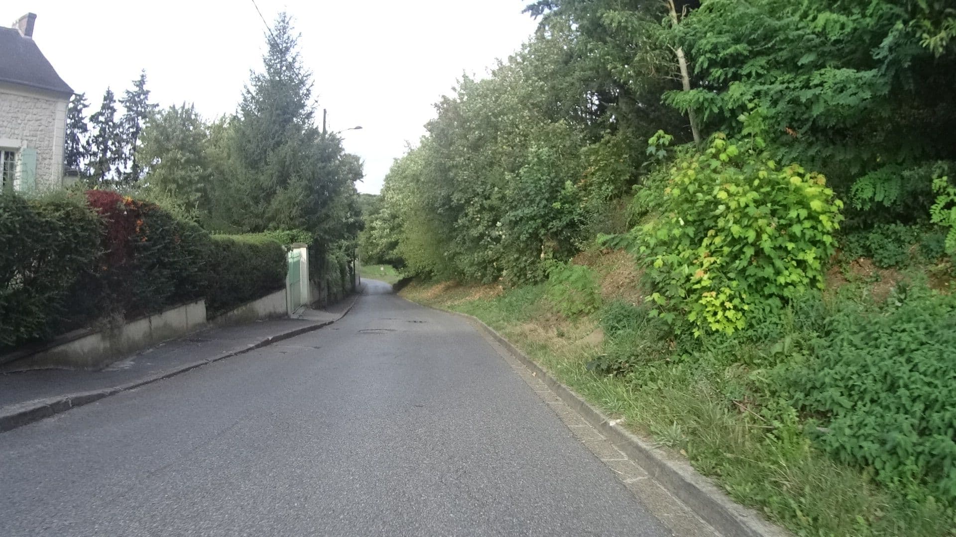 Street view near Les Hautes De La Cavée, Ver-sur-Launette — © ramap (CC BY-SA · Mapillary)