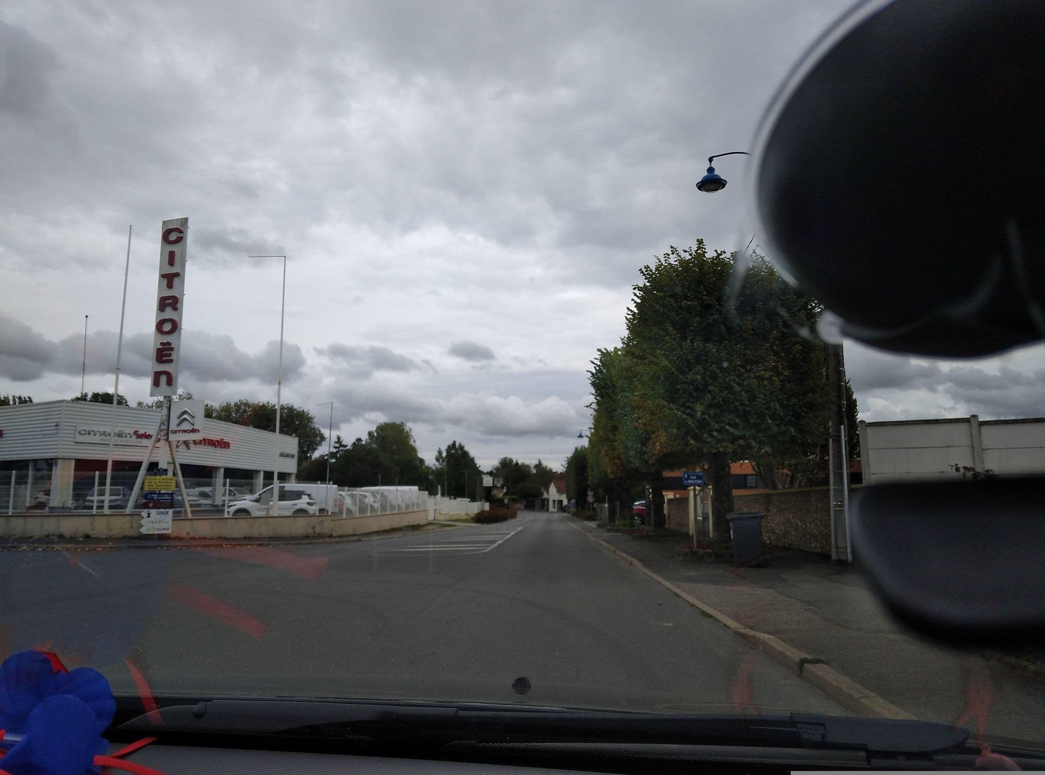 Street view near Balladins SBAH Franchisé indépendant, Saint-Mard — © didoudidi77 (CC BY-SA · Mapillary)