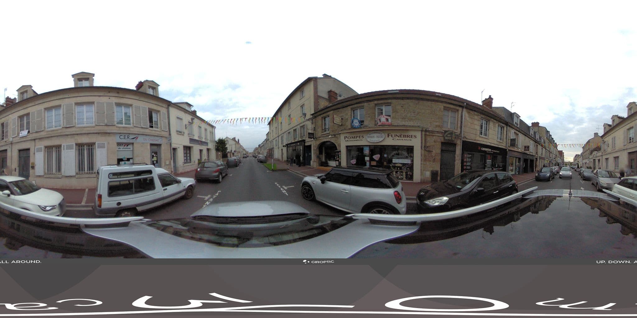 Street view near Le Petit Cavalier, Chantilly — © kobold (CC BY-SA · Mapillary)