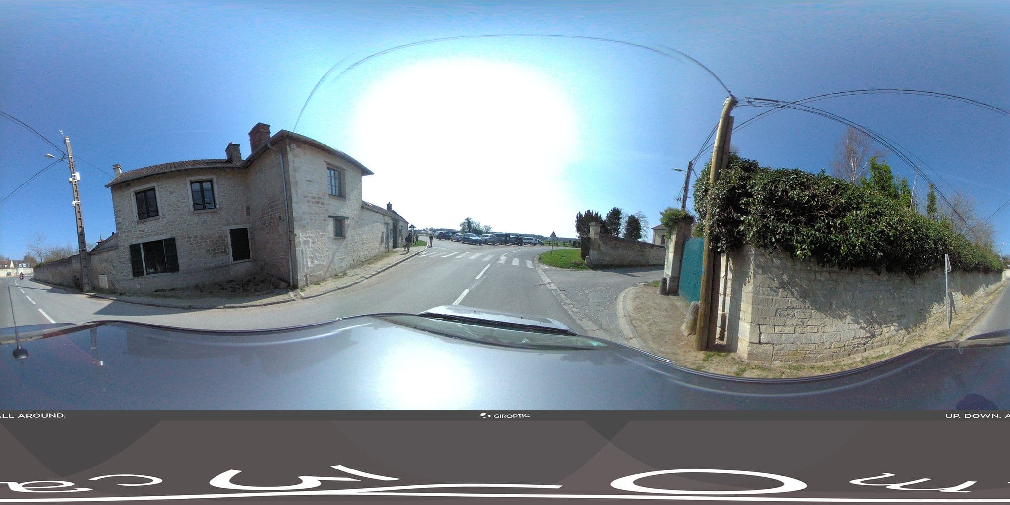 Street view near Le Criollo, Vineuil-Saint-Firmin — © kobold (CC BY-SA · Mapillary)
