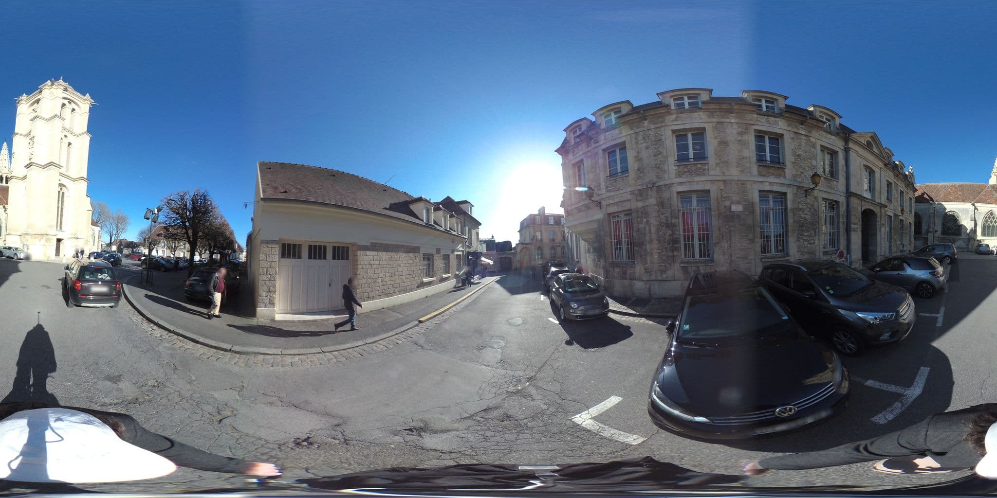 Street view near La Maison Jules Senlis, Senlis — © geovelo (CC BY-SA · Mapillary)