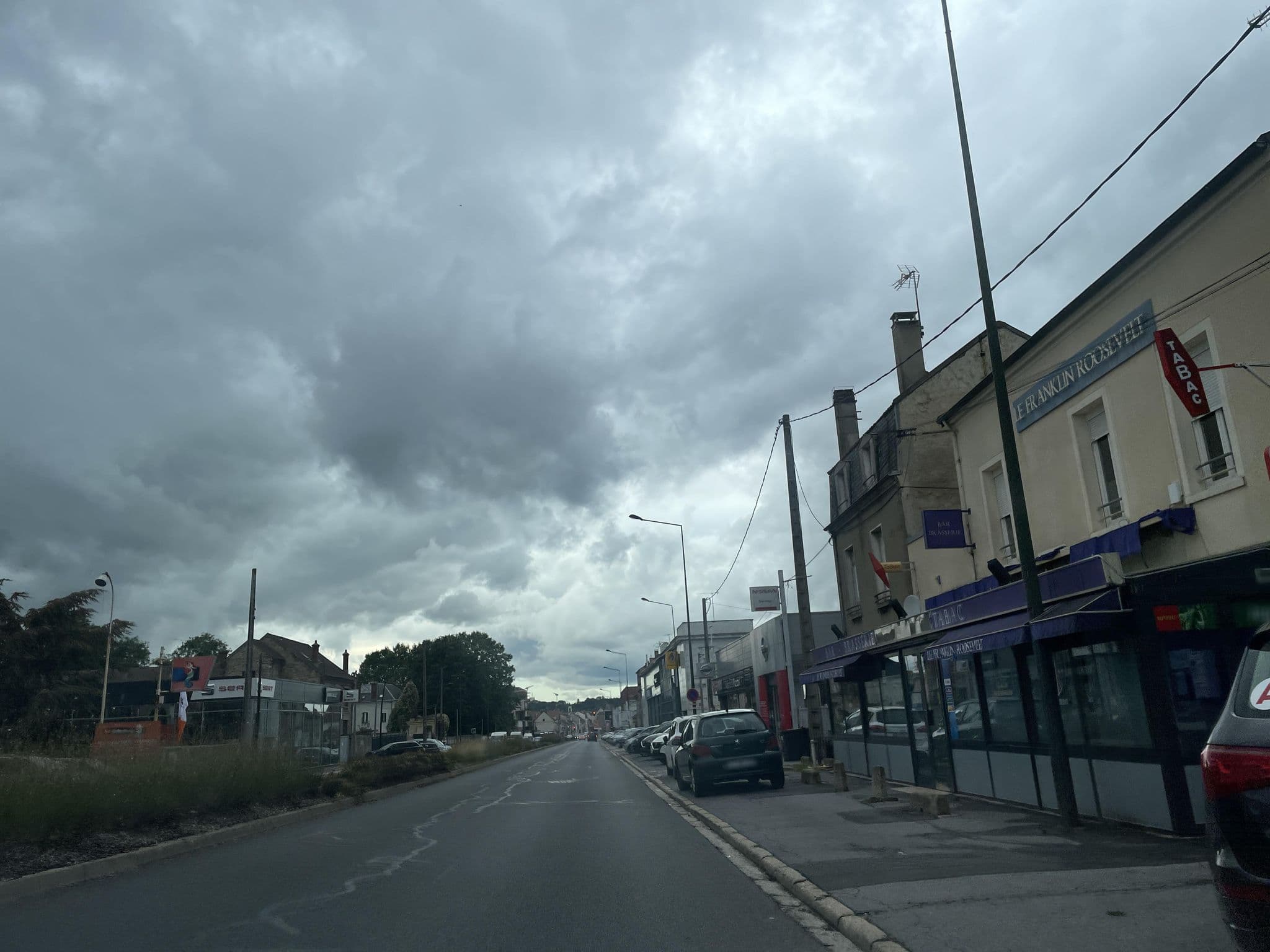 Street view near Selectour - Marne et Morin Voyages, Meaux — © zlitus (CC BY-SA · Mapillary)