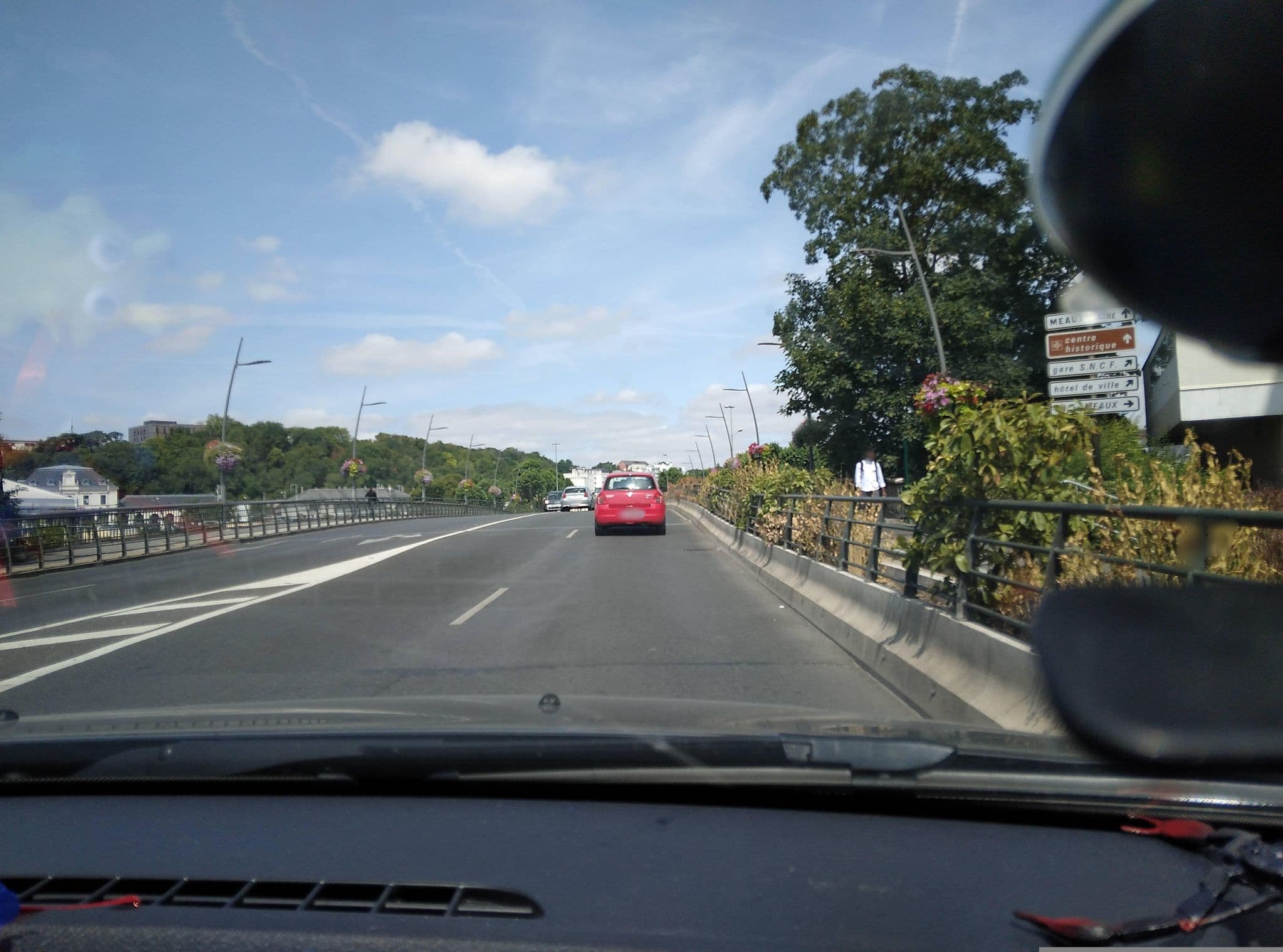 Street view near Hôtel Le Richemont, Meaux — © didoudidi77 (CC BY-SA · Mapillary)