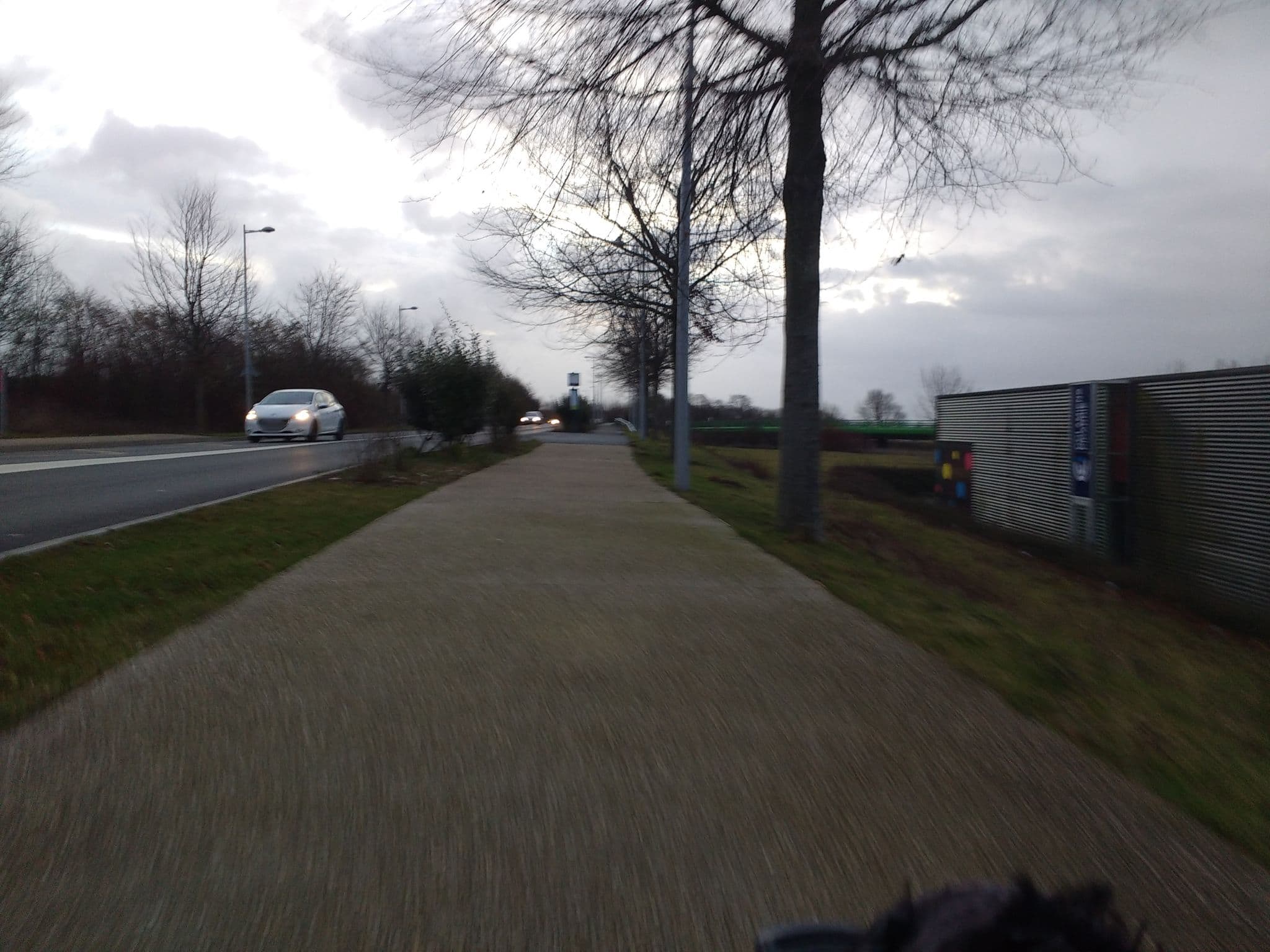 Street view near Novotel Amiens Establissements, Longueau — © tatico (CC BY-SA · Mapillary)
